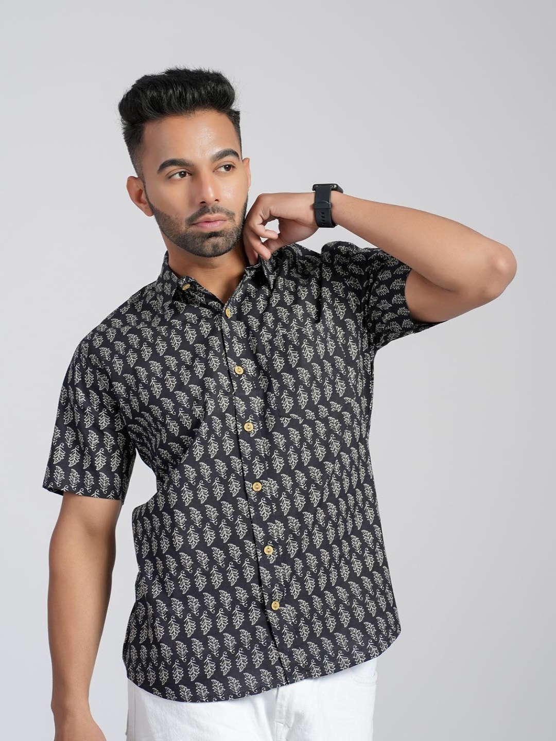 

Cotton Curio Men Comfort Opaque Printed Casual Shirt, Black