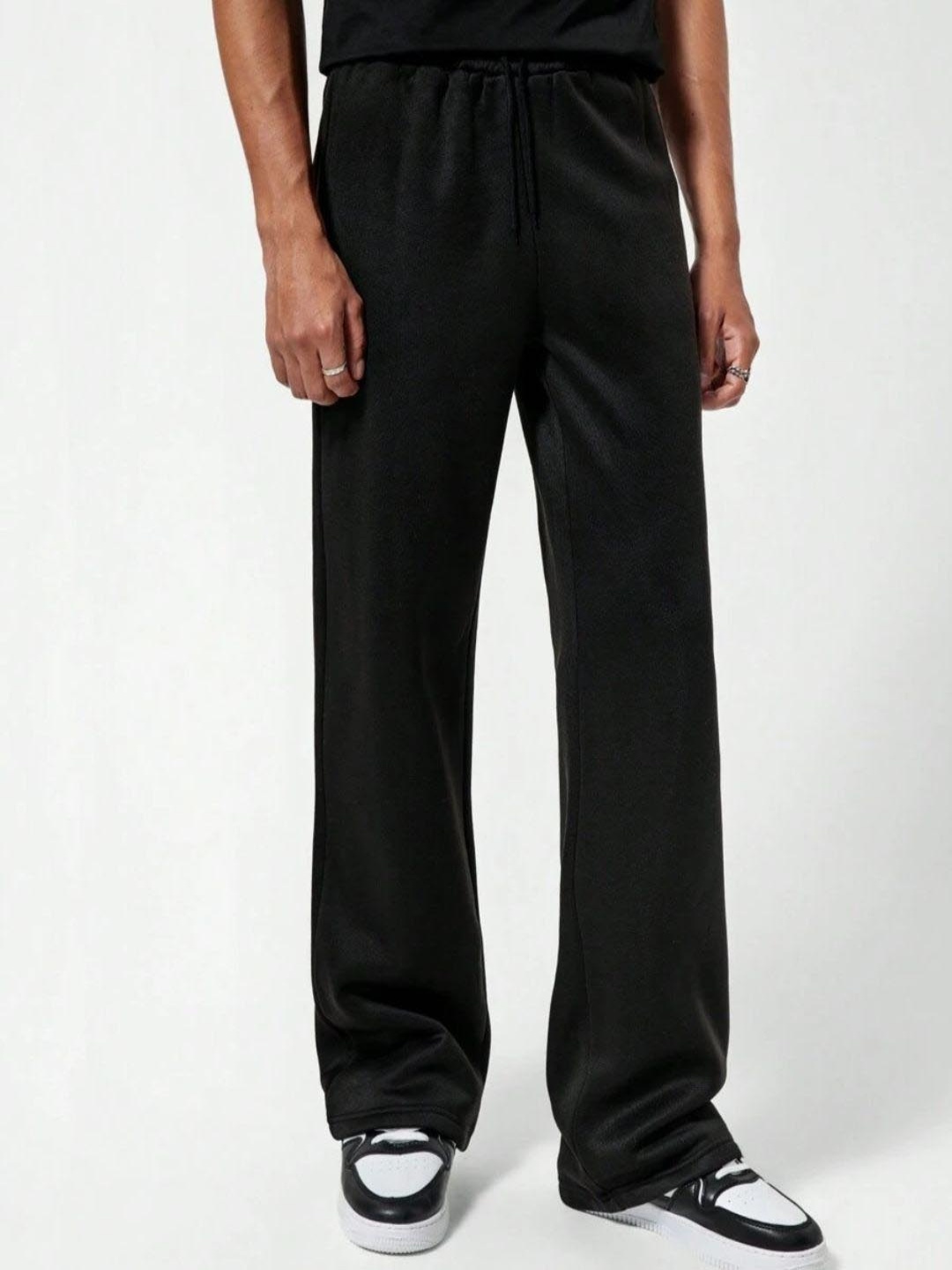

FLYNOFF Men Relaxed Straight Fit Easy Wash Trousers, Black