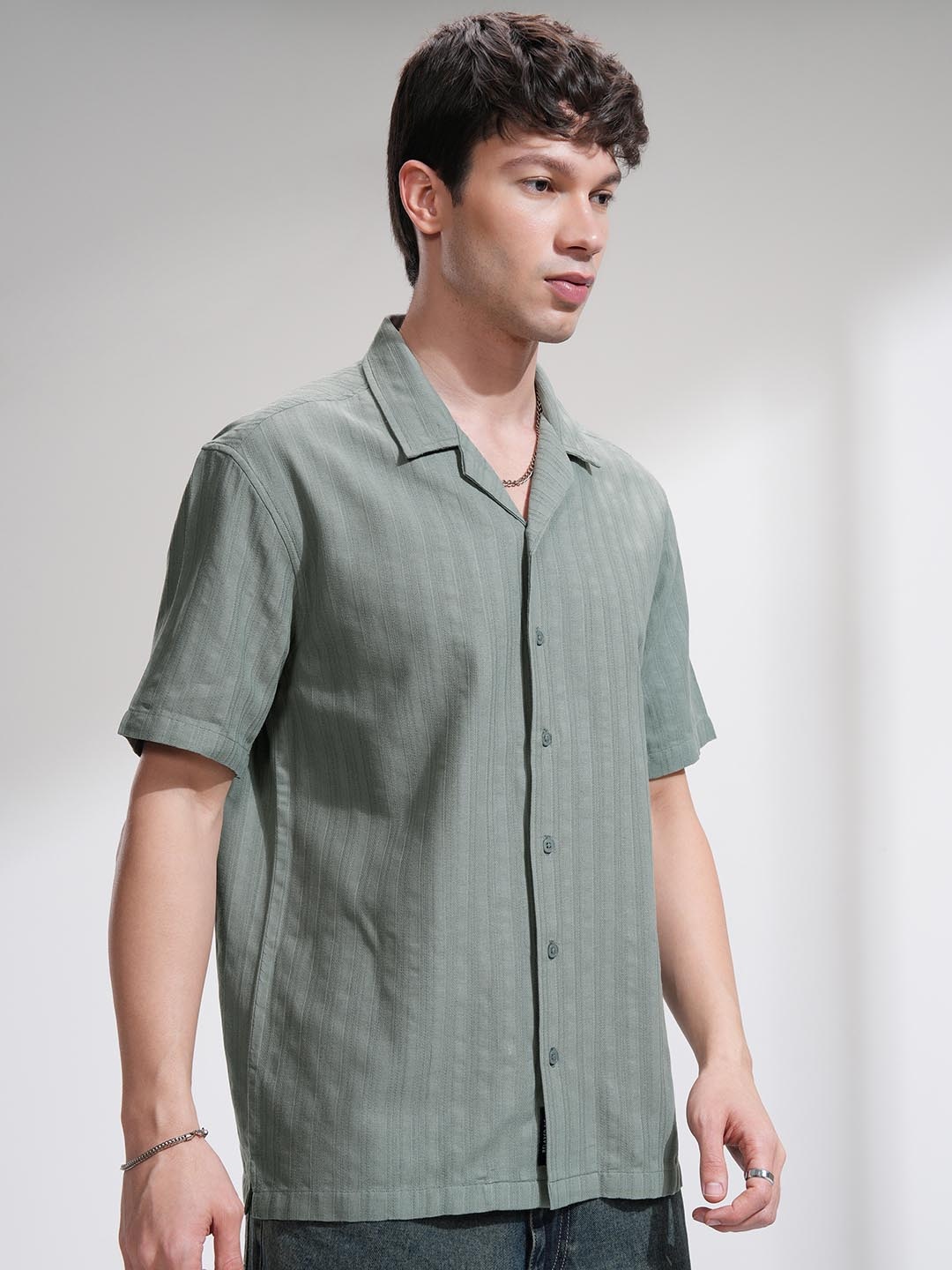 

HIGHLANDER Men Relaxed Fit Cuban Collar Textured Cotton Casual Shirt, Green
