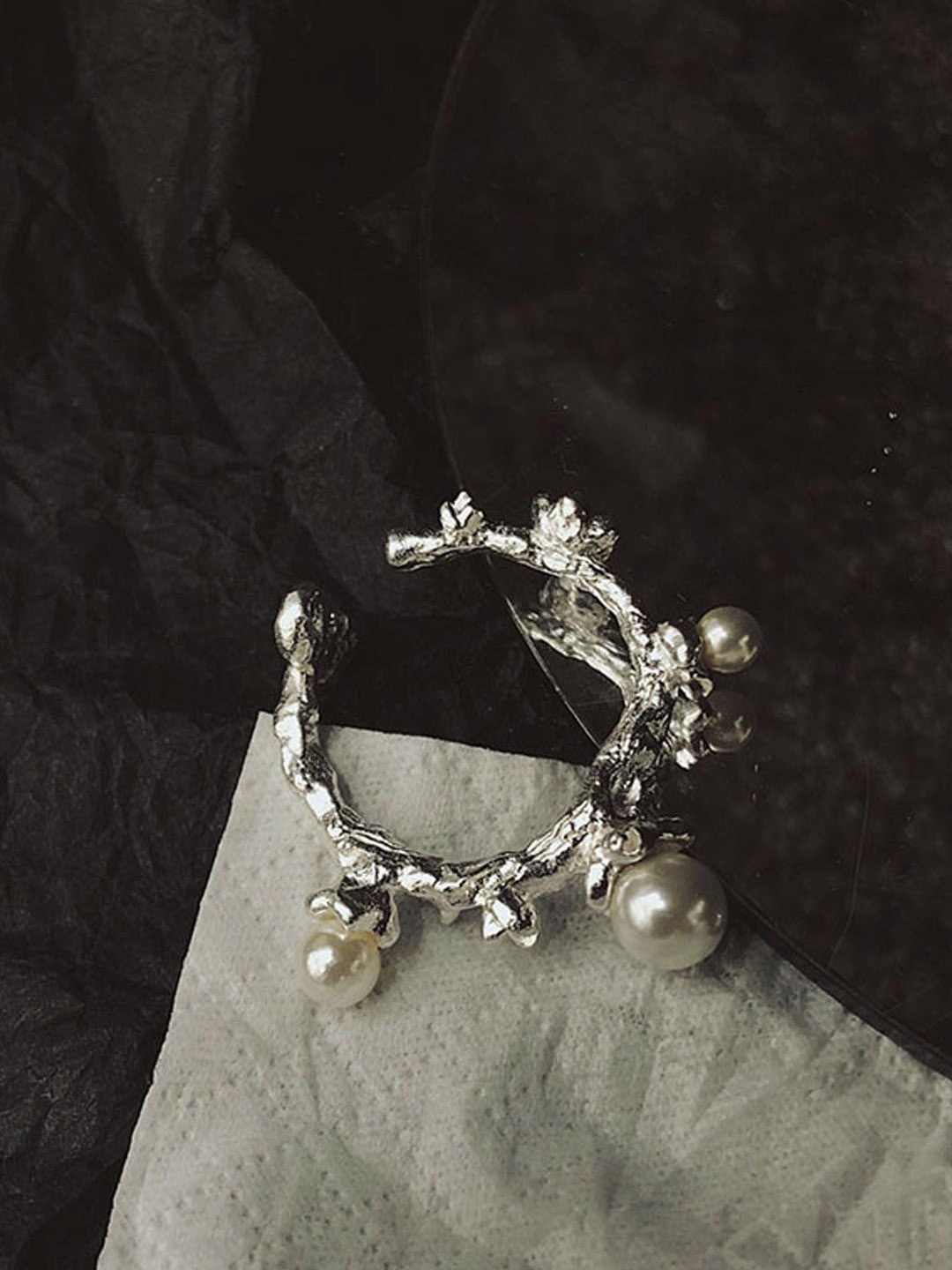 

StyleCast Silver-Toned Pearls-Studded Intricated Textured Adjustable Finger Ring