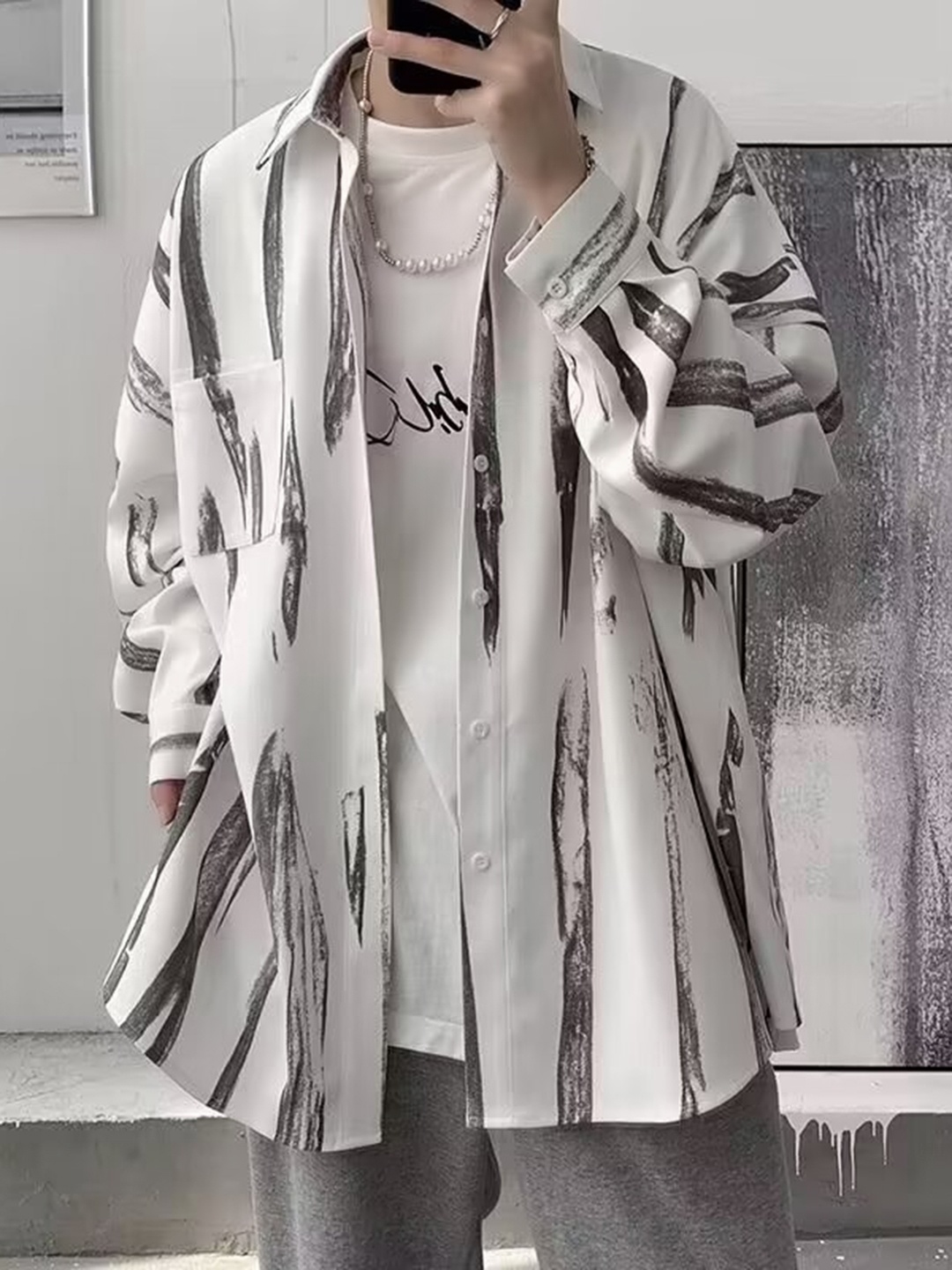 

HERE&NOW Men Oversized Fit Spread Collar Vertical Striped Casual Shirt, White