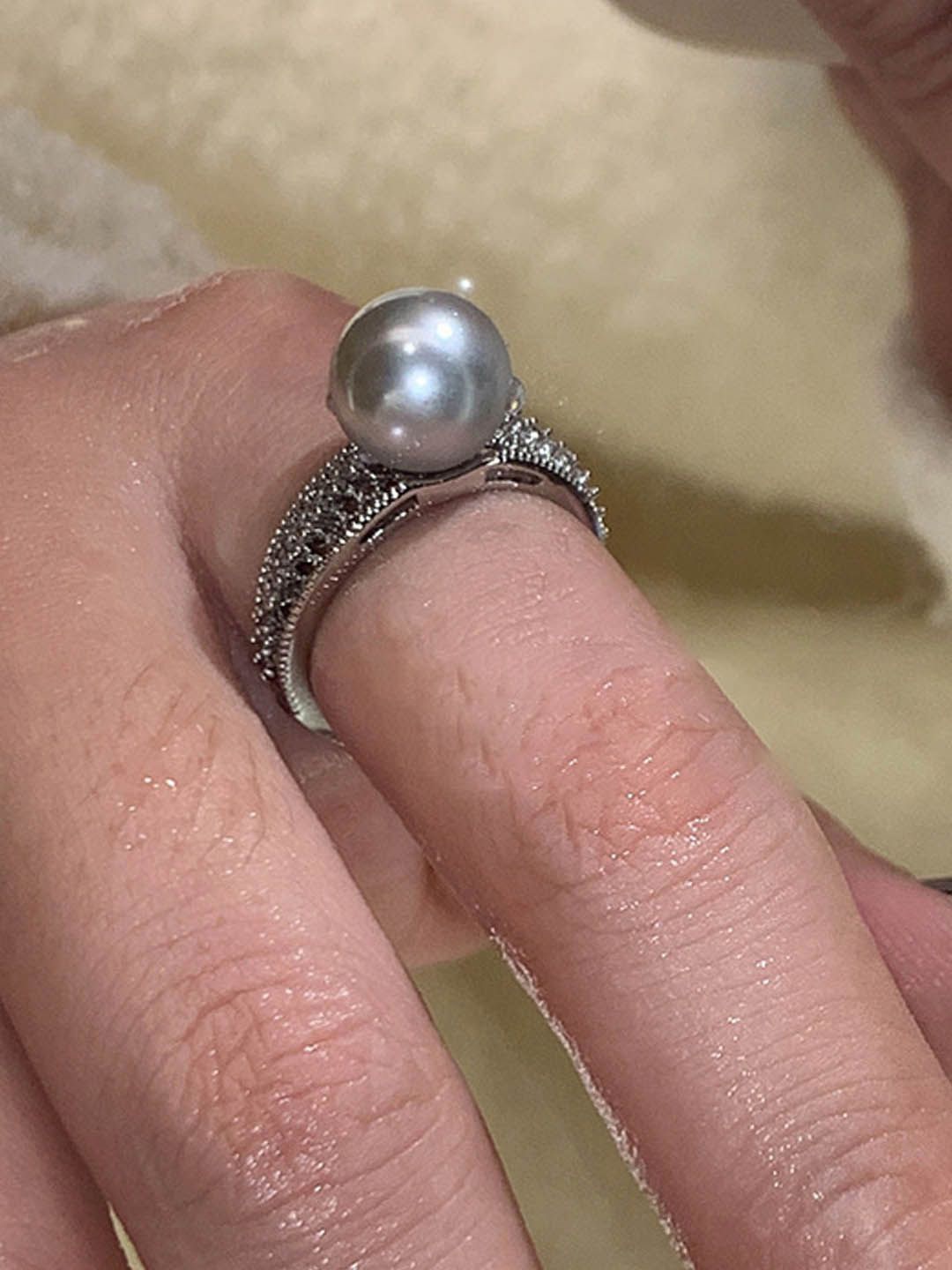 

StyleCast Artificial Stones Intricate Textured Finger Ring, Silver