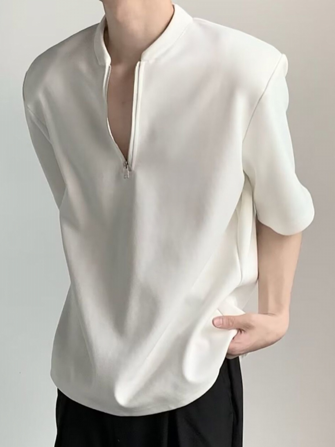 

StyleCast x Revolte Men Solid Mandarin Collar T-shirt, White