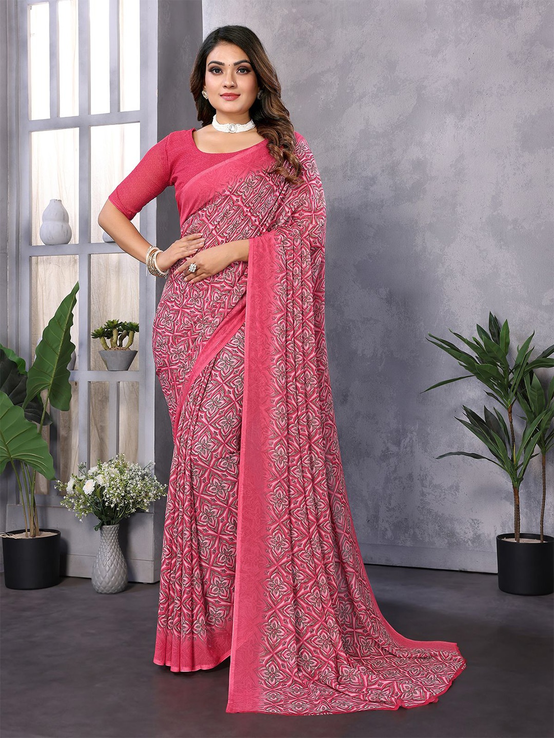 

Moda Rapido Floral Printed Saree with Blouse Piece, Pink