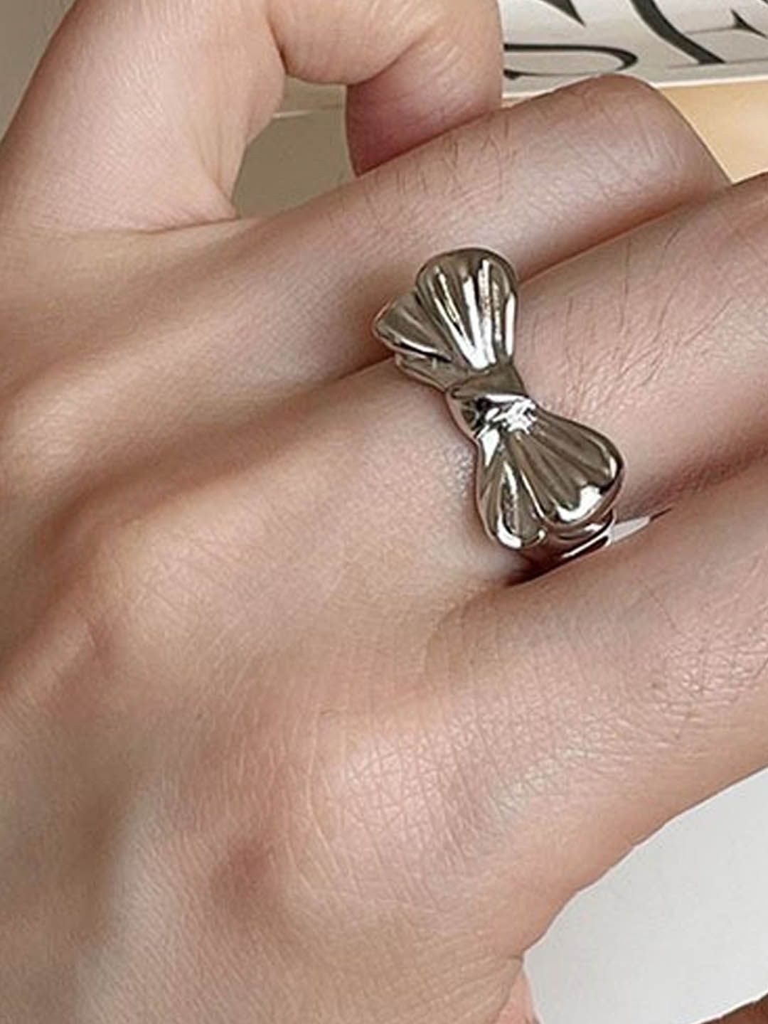 

StyleCast Elegant Bow Shaped Finger Ring, Silver