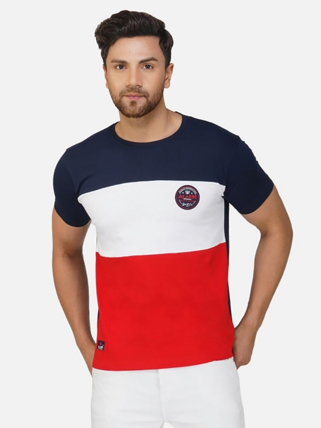 

ALARM Men Colourblocked Round Neck Cotton T-shirt, Navy blue