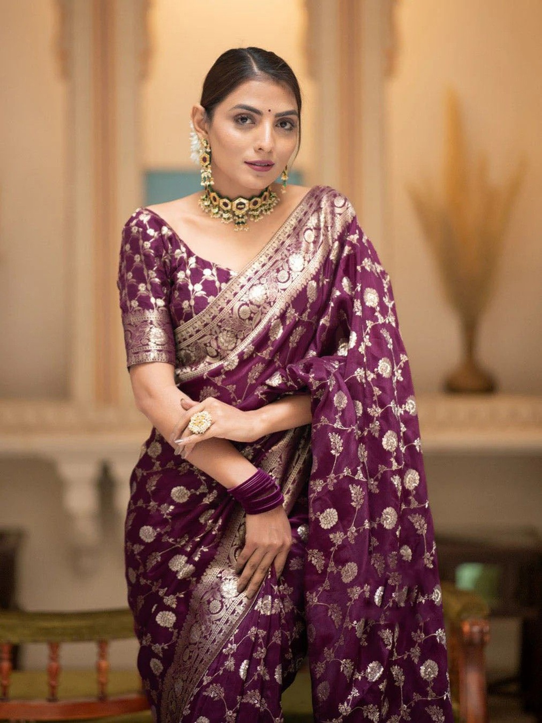 

VILLAGIUS Woven Design Zari Pure Silk Kanjeevaram Saree, Magenta