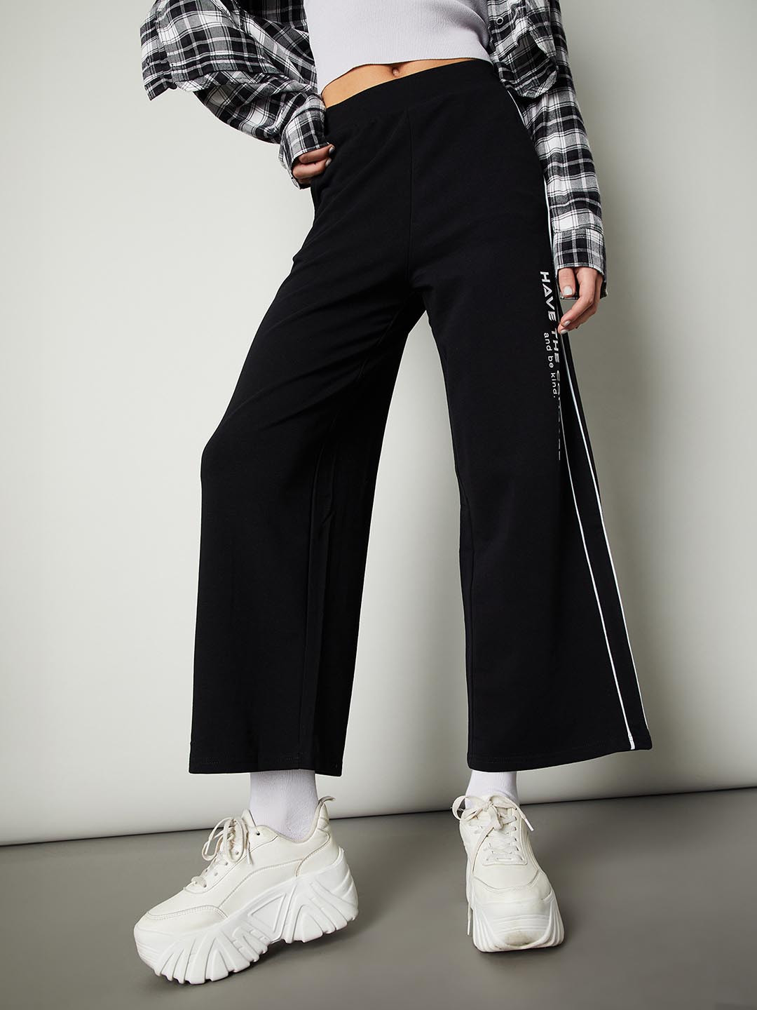 

max Women Loose Fit Wide Leg Trousers, Black