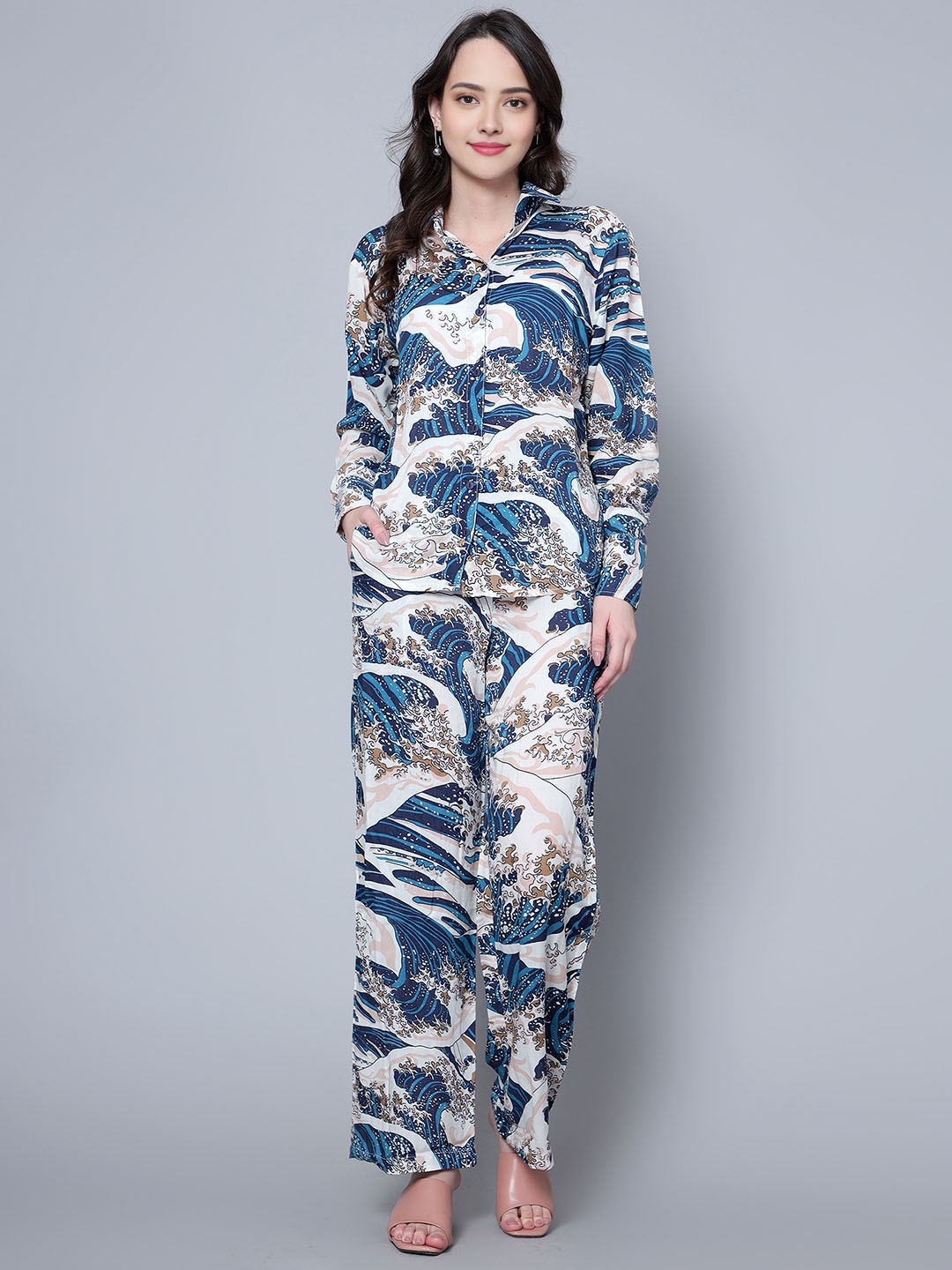 

StyleCast Blue & White Abstract Printed Shirt Collar Shirt With Trouser