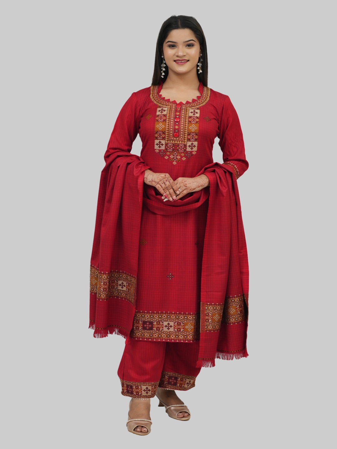 

Tones-N-Shades Geometric Woven Design Velvet Unstitched Dress Material, Maroon