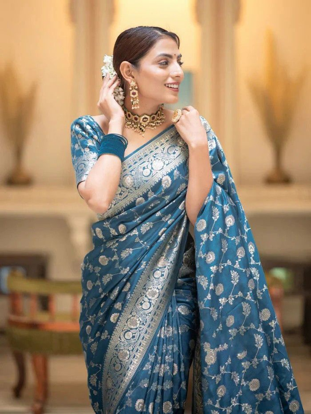 

VILLAGIUS Woven Design Zari Pure Silk Kanjeevaram Saree, Turquoise blue