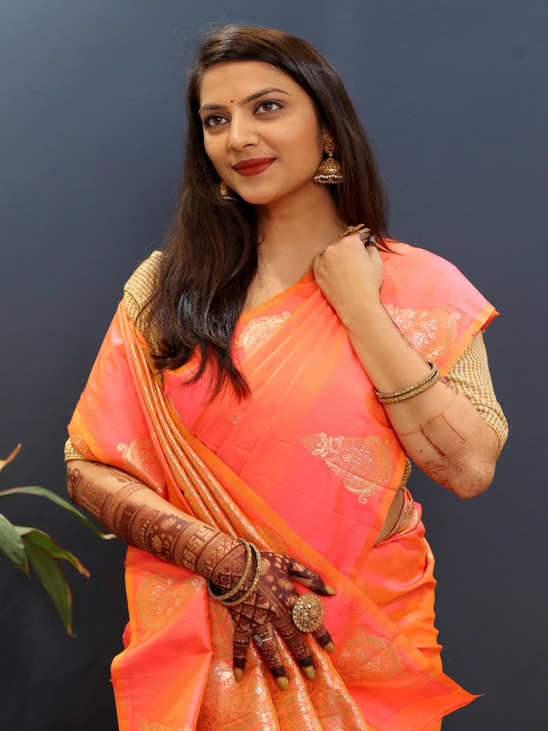 

amirat Pavitra Ethnic Motifs Woven Design Zari Pure Silk Banarasi Saree, Orange