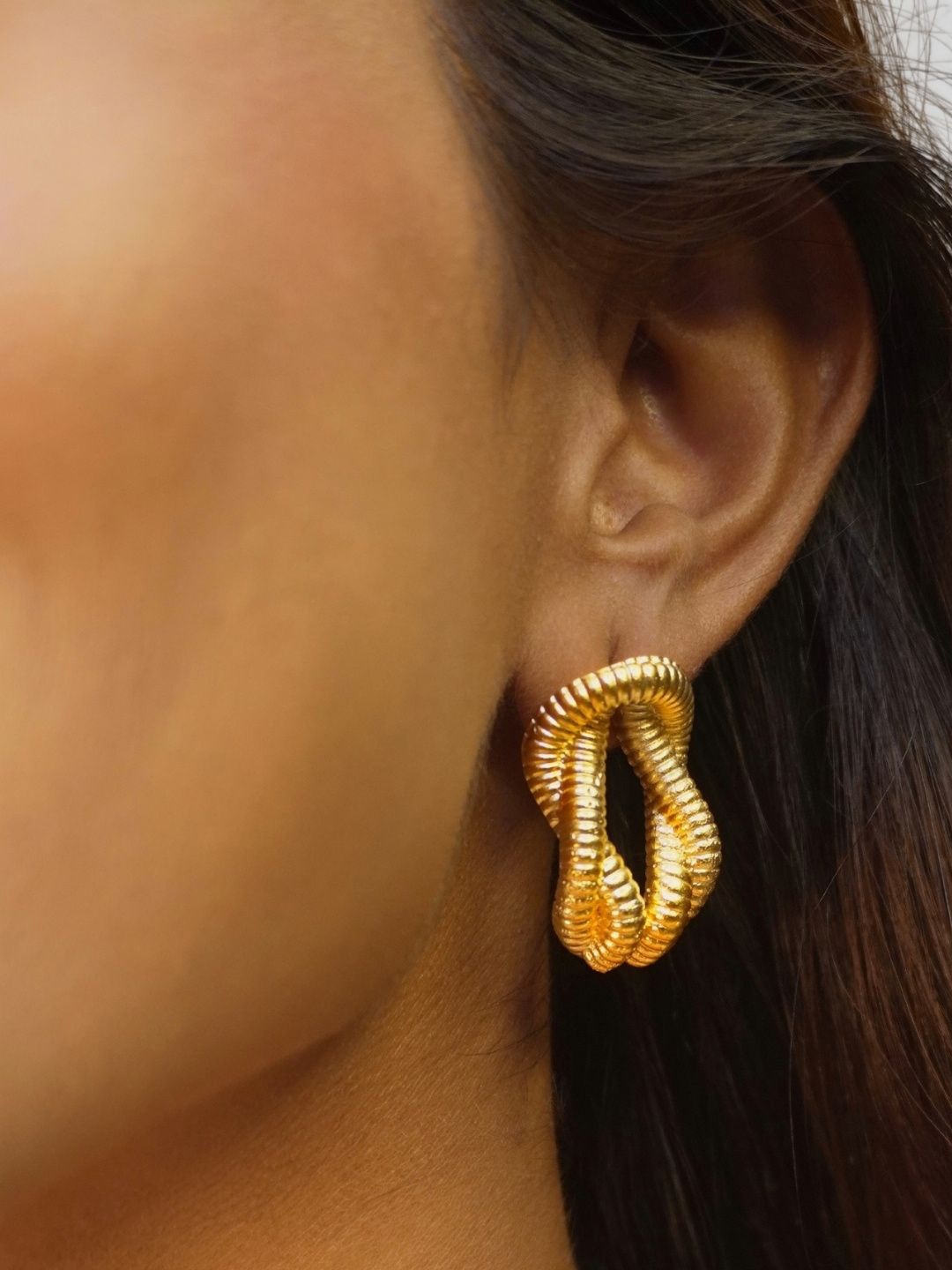 

House of Pehr Gold Plated Simple Studs Earrings
