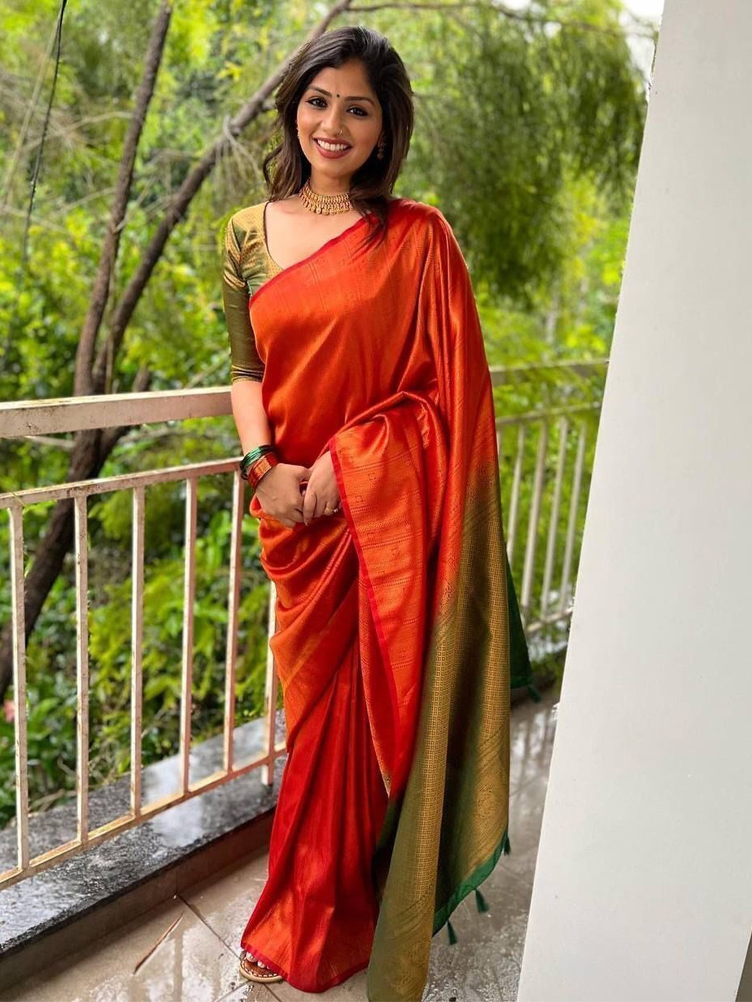 

bansari textiles Woven Design Kanjeevaram Saree, Orange