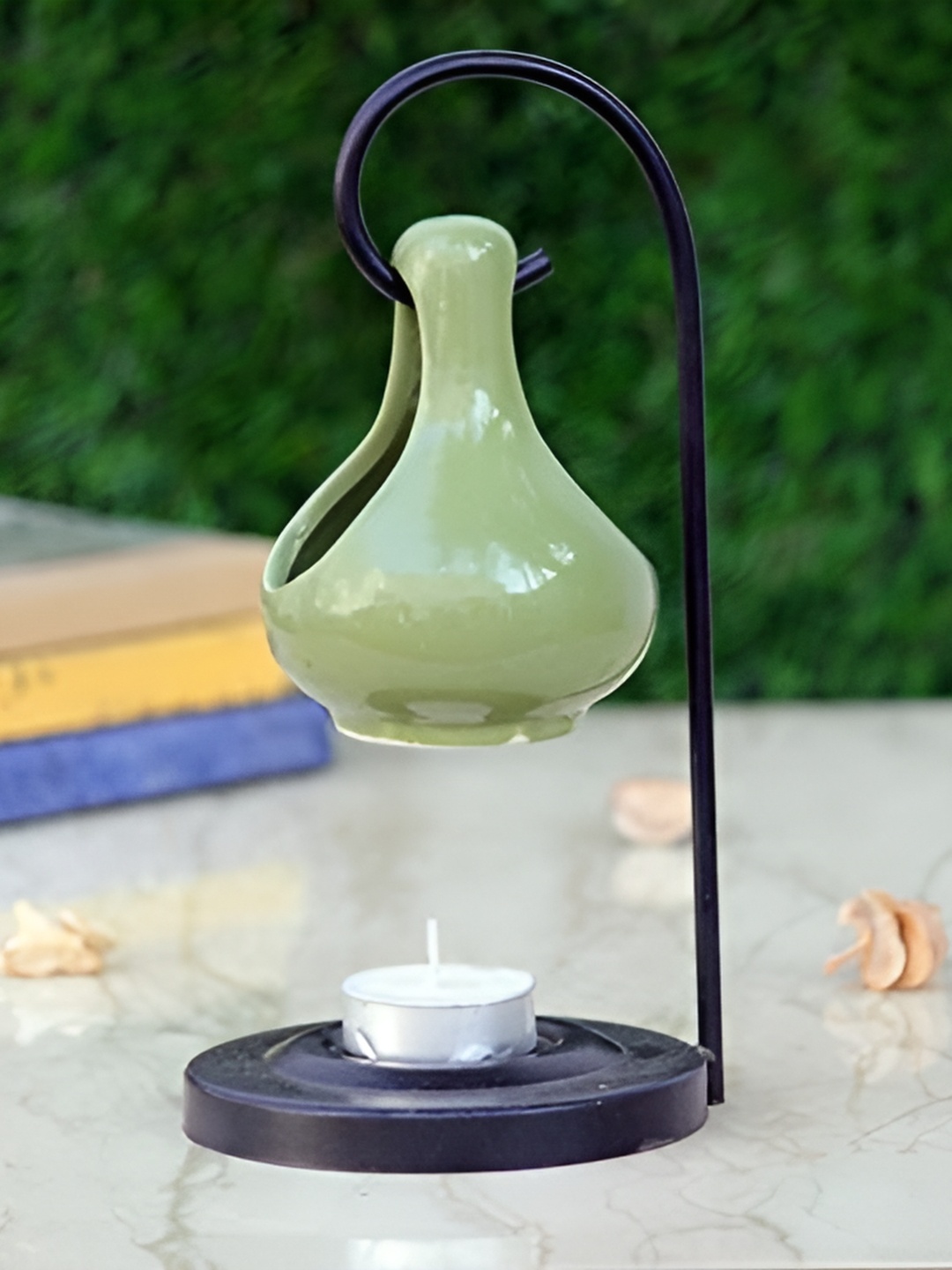 

Jaamso Royals Green & Black Ceramic Aroma Oil Diffuser With 2 Tealight Candles