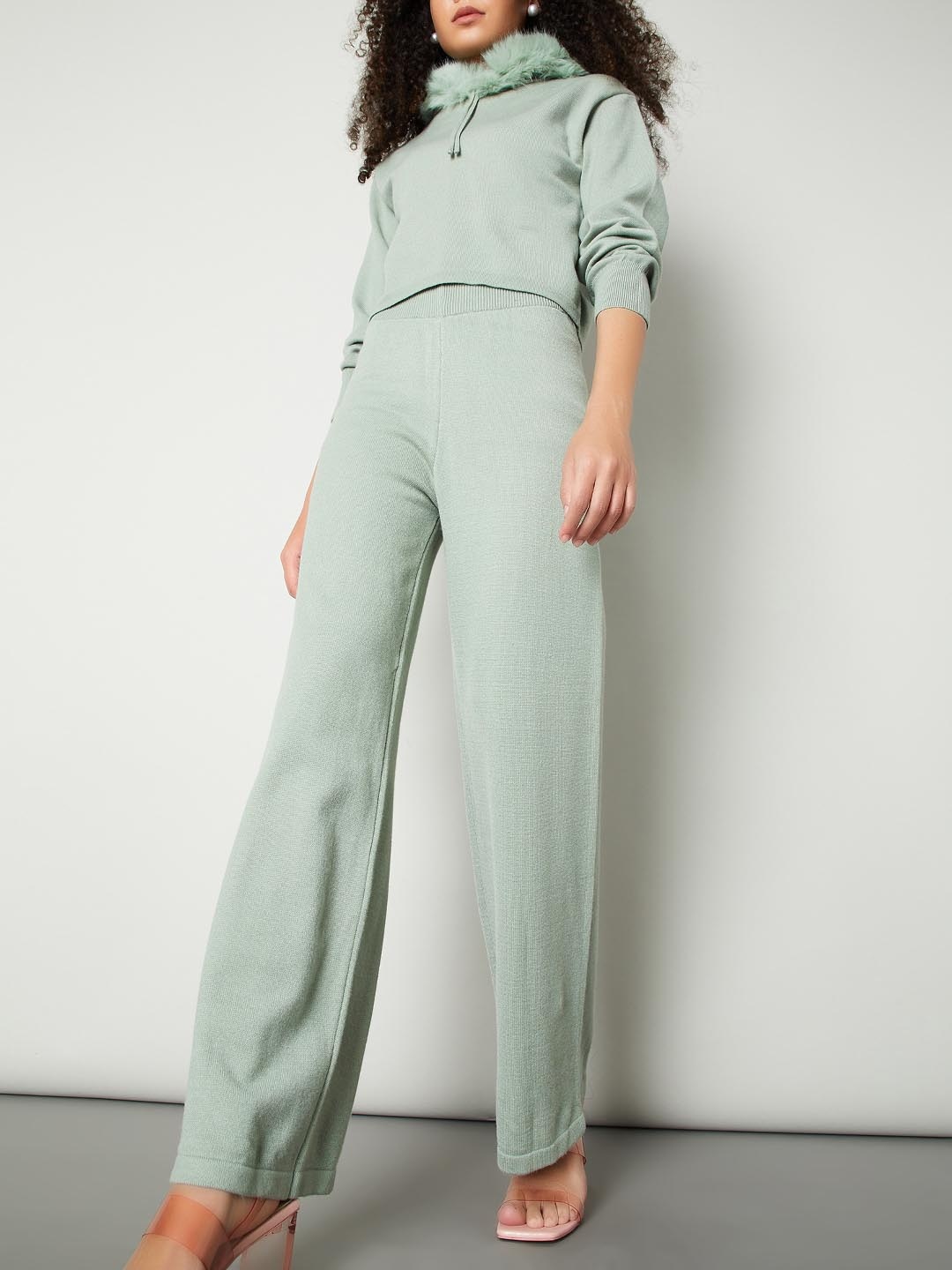 

max Women Mid-Rise Regular Fit Wide Leg Trousers, Green