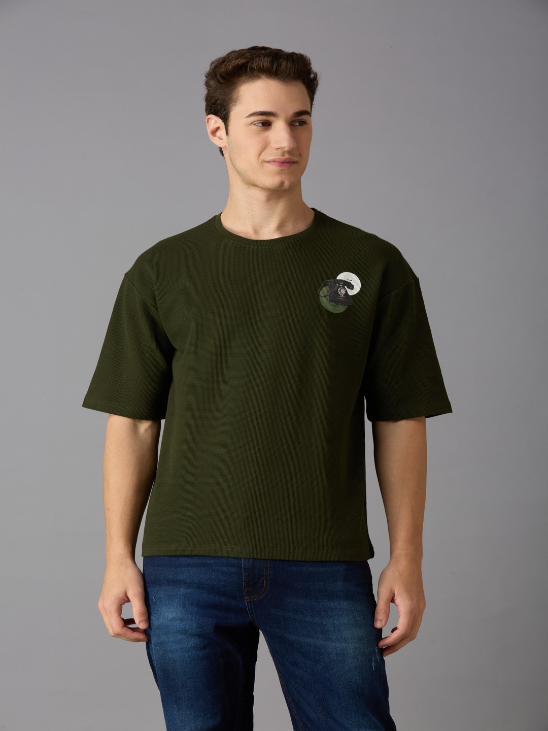 

Autumn Hues Men Graphic Printed Round Neck Cotton Oversized T-shirt, Olive