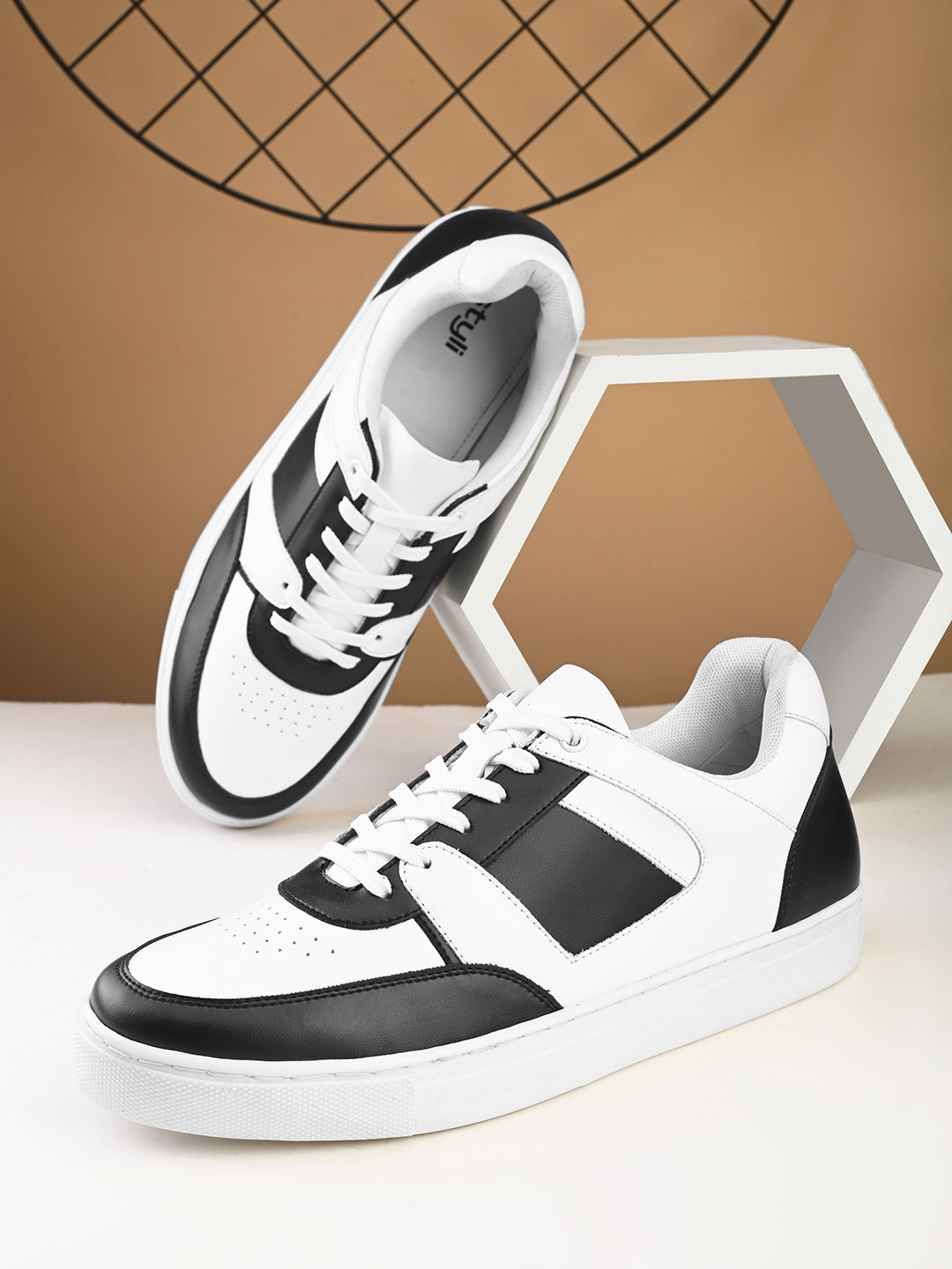 

Styli Men Colorblock Casual Sneakers, White