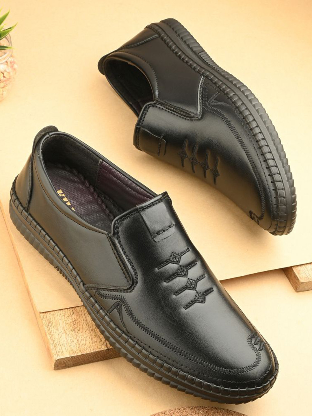

Killer Men Round Toe Perforations Flatforms, Black