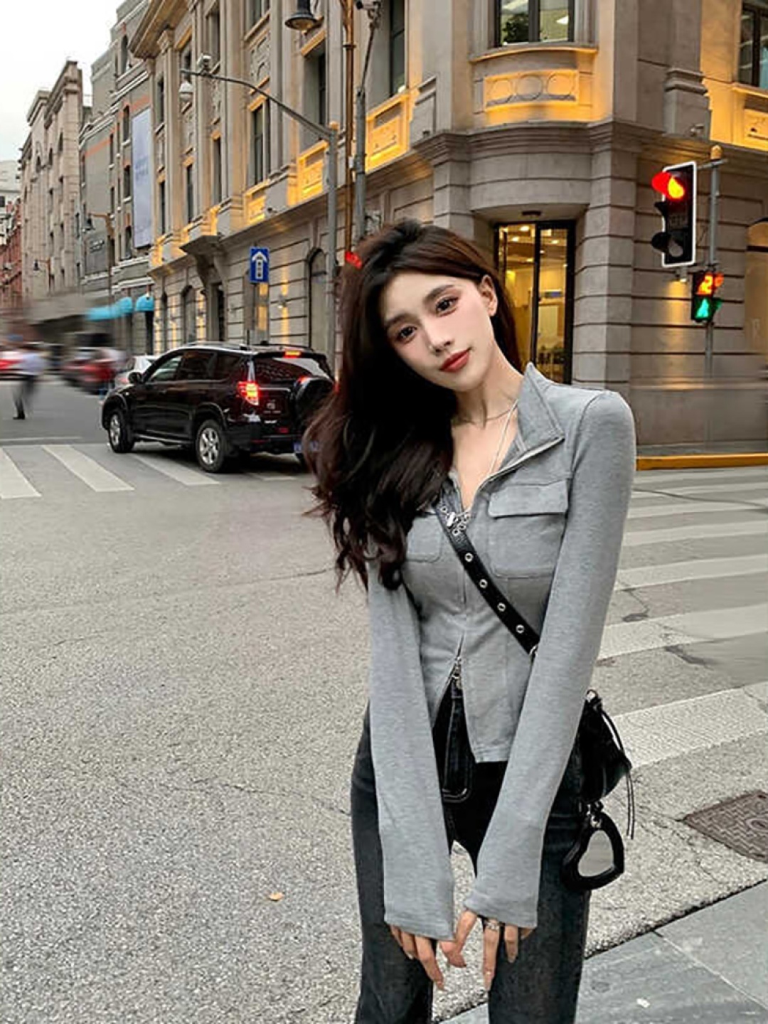 

StyleCast x Revolte Solid Regular Top, Grey