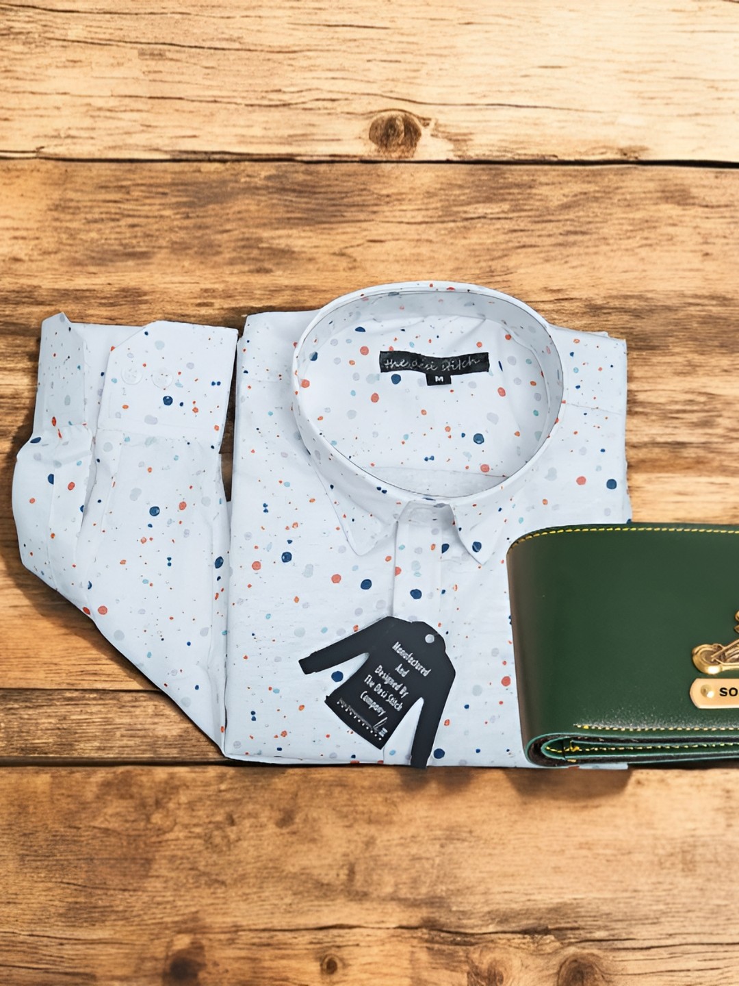 

Anikmart Abstract Printed Spread Collar Cotton Shirt & Leather Wallet, White