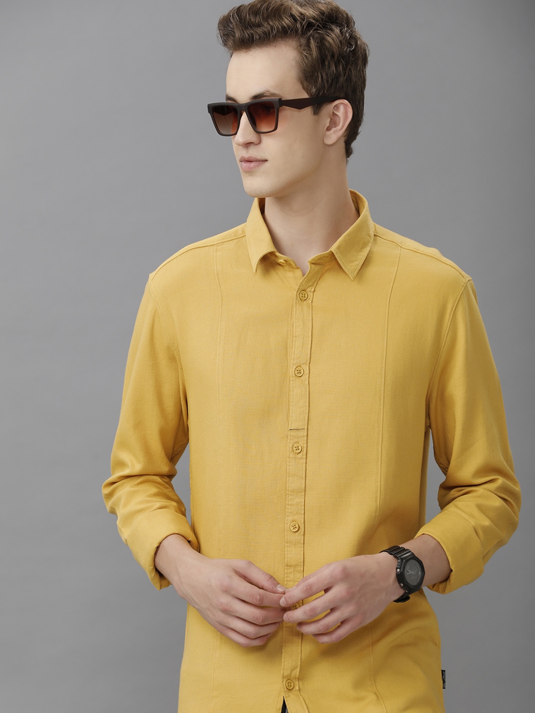 

Voi Jeans Men Relaxed Opaque Casual Shirt, Mustard