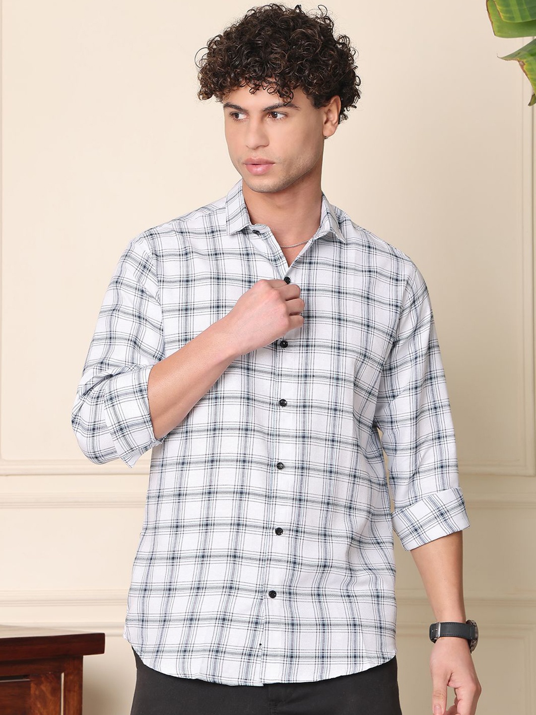 

Tanip Men Spread Collar Tartan Checked Cotton Casual Shirt, White