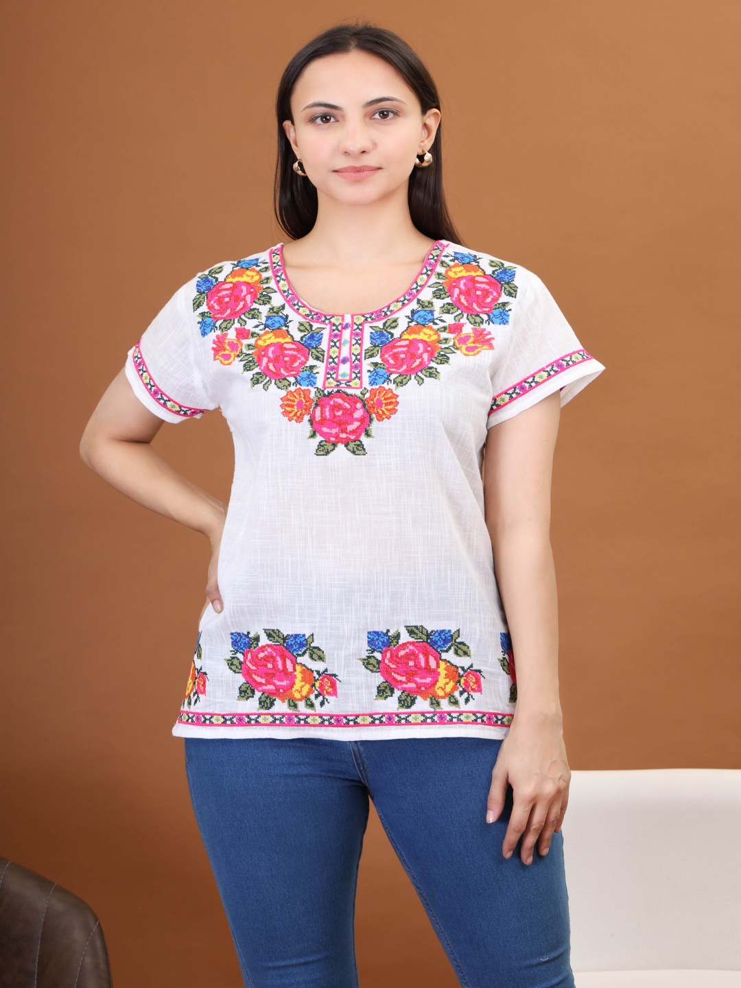 

Moda Rapido Floral Embroidered Pure Cotton Kurti, White