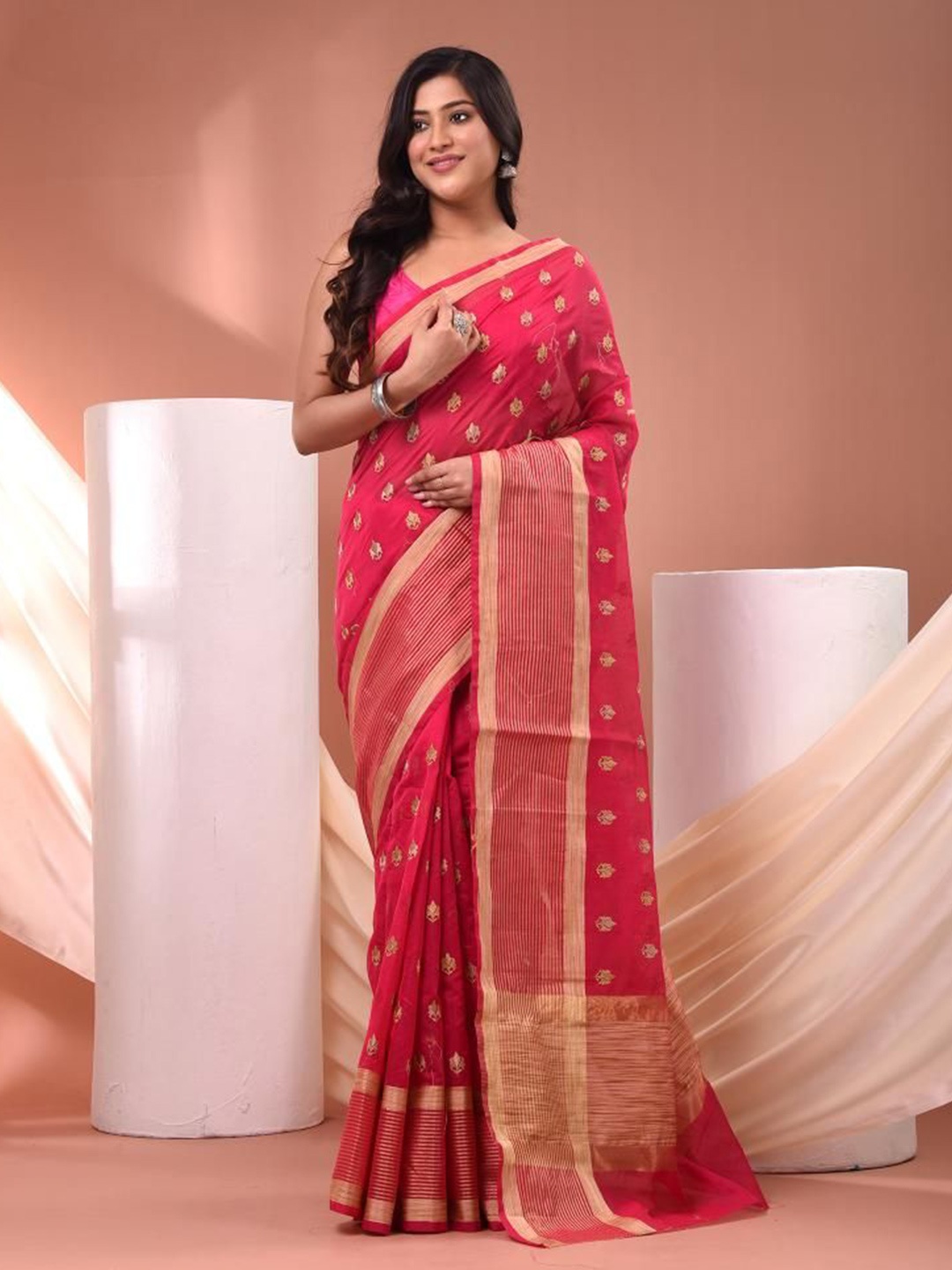 

VIBHAVARI Ethnic Motifs Zari Saree, Pink