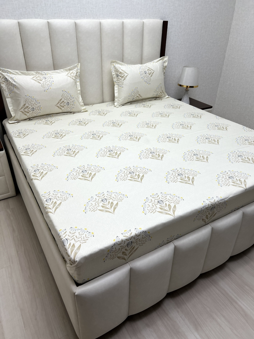 

Pure Decor Royal Passion Beige Printed Cotton 300 TC Queen Bedsheet Set- 2.28 m x 2.54 m