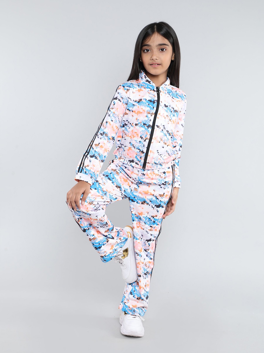 

taffykids Girls Printed Mandarin Collar Jacket With Trouser, White