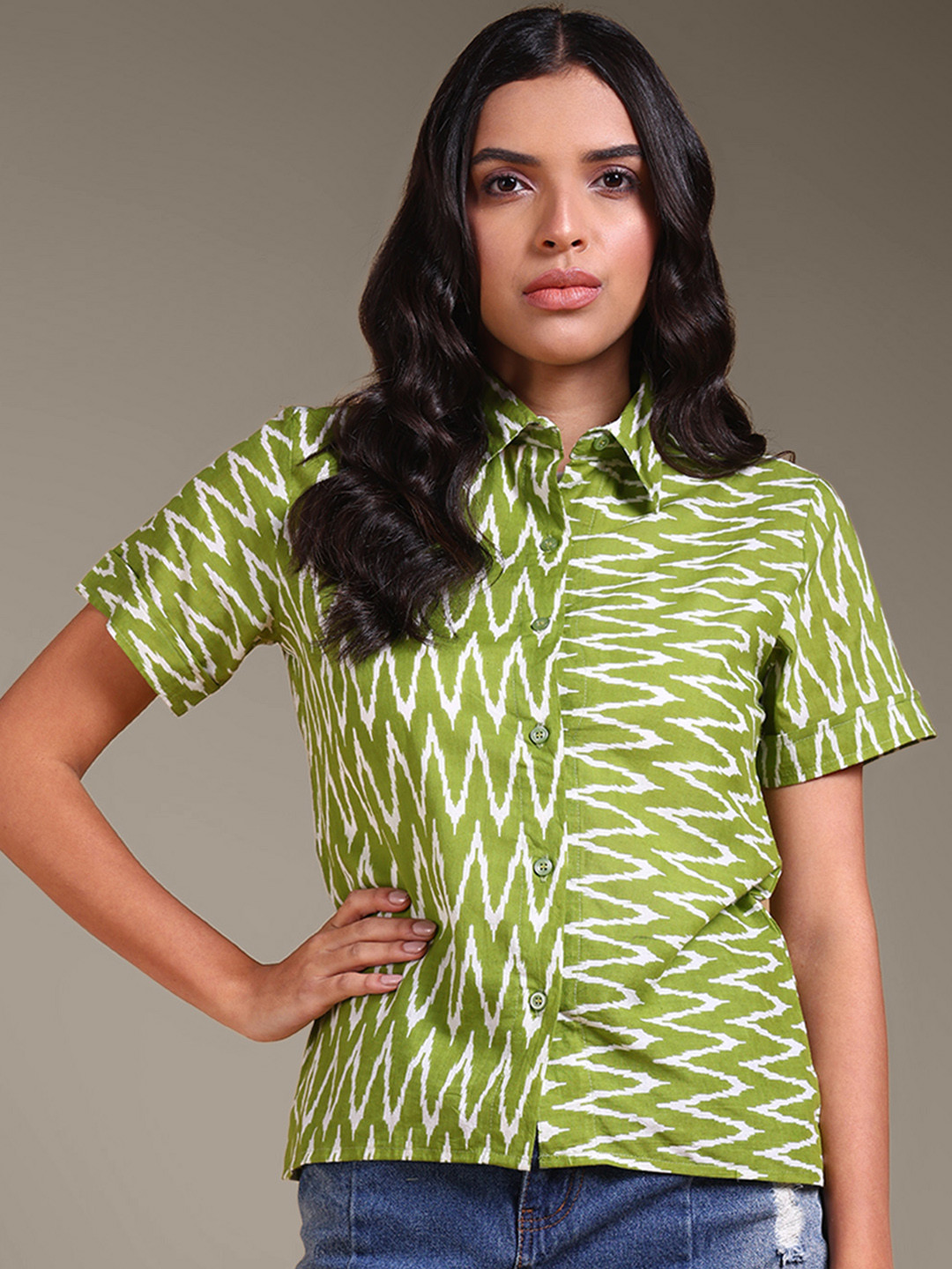 

DressBerry Women Spread Collar Abstract Printed Cotton Casual Shirt, Green