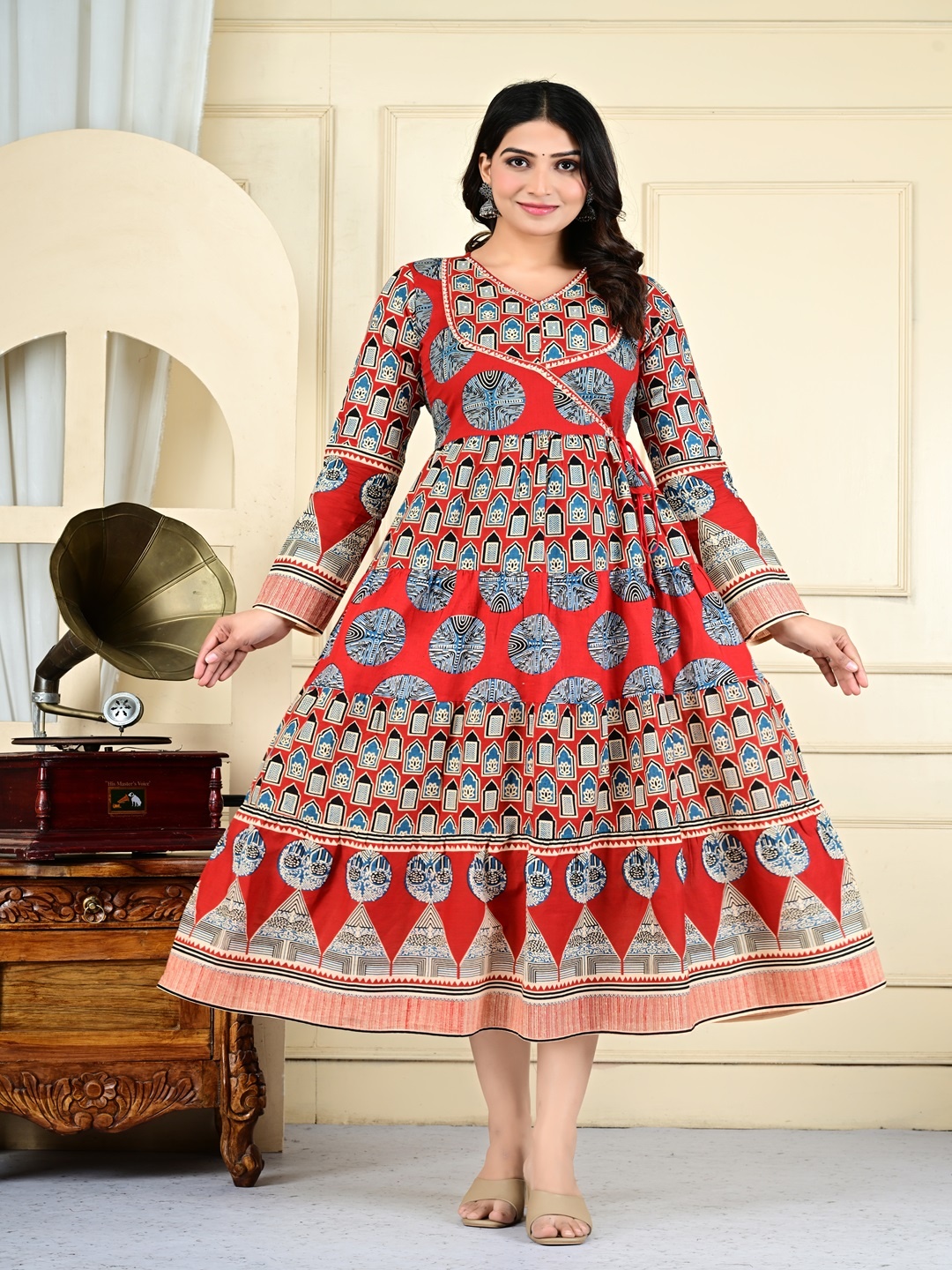 

Divsy Fashion Women Floral Checked Block Print Anarkali Kurta, Maroon