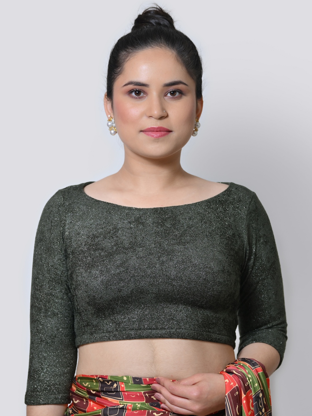 

OFFICE & YOU Boat Neck Velvet Saree Blouse, Green