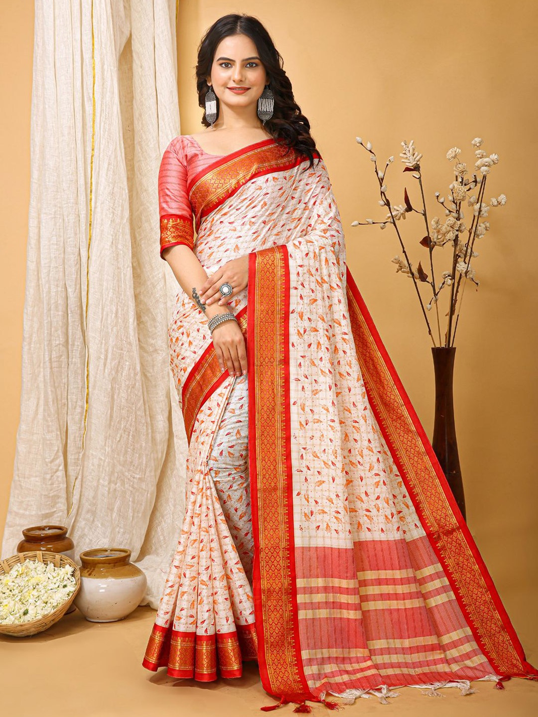 

Anouk Rustic Ethnic Motifs Zari Silk Blend Sungudi Saree, Off white