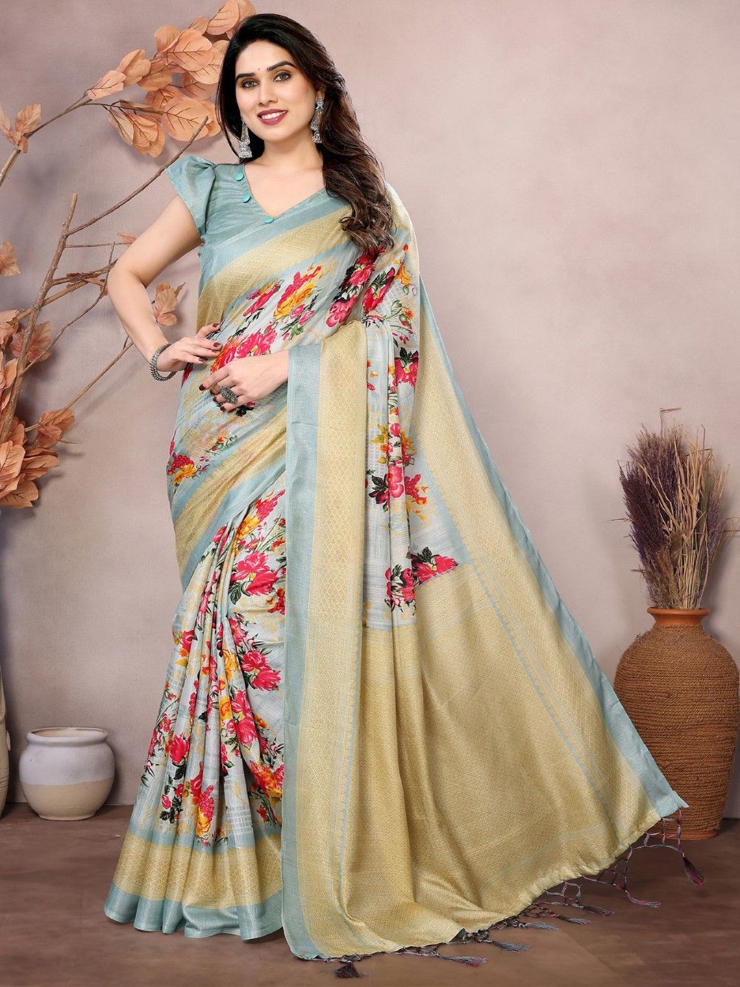 

KALINI Floral Printed Zari Saree, Green