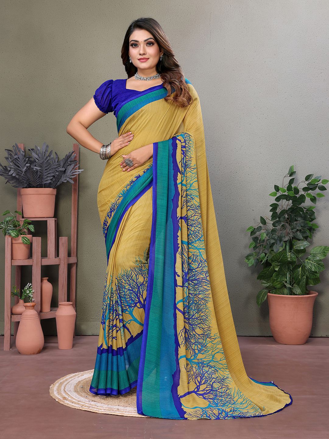 

Moda Rapido Floral Printed Saree, Green