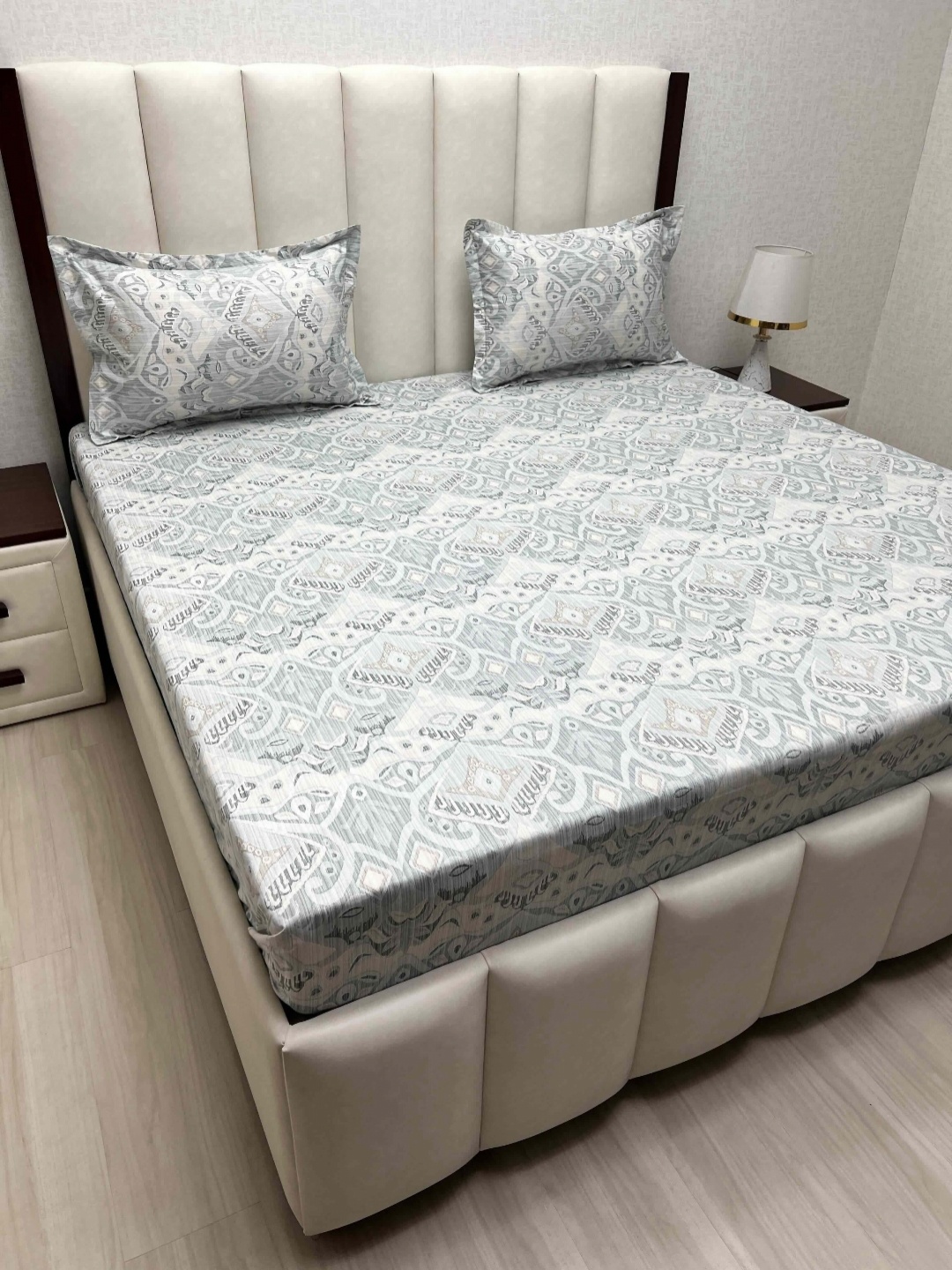 

Pure Decor Royal Passion White Ethnic Motifs250 TC Queen Bedsheet 2.28 m x 2.54 m, Grey