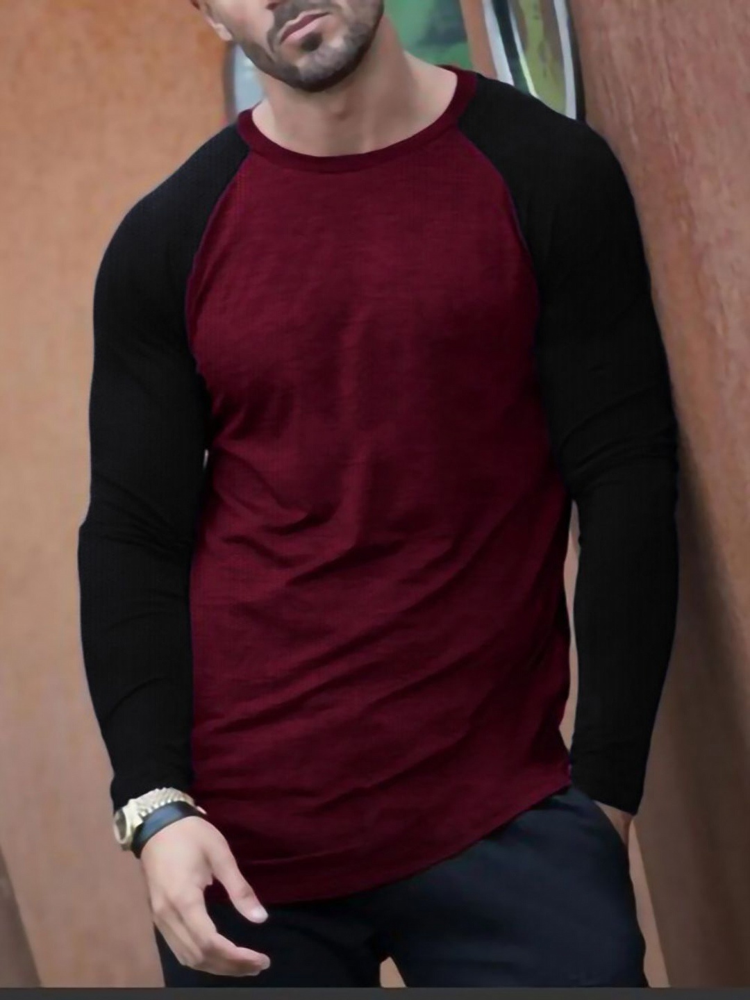 

StyleCast x Revolte Men Colourblocked Slim Fit T-shirt, Maroon