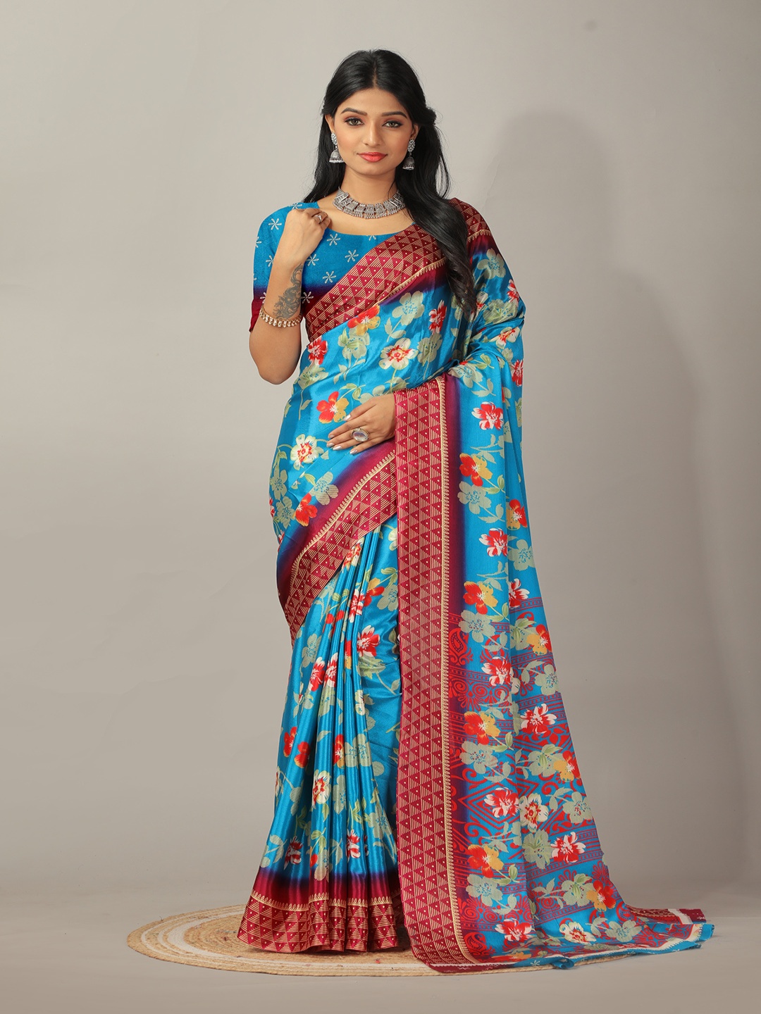 

A.V.M. SILK MILLS Floral Printed Pure Crepe Saree, Turquoise blue