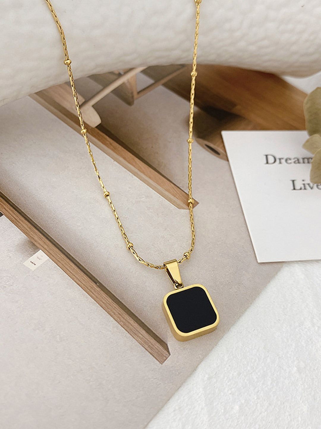 

BEYTER Stainless Steel Gold Plated Square Pendant With Chain