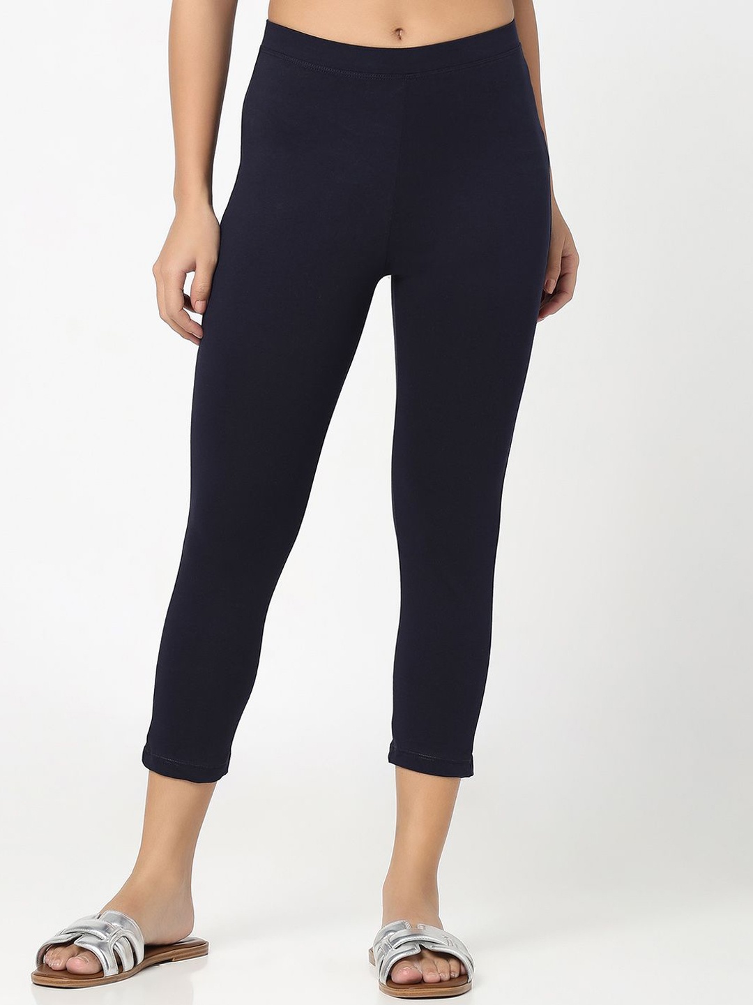 

R&B Women Slip On Three Fourth Length Leggings, Blue