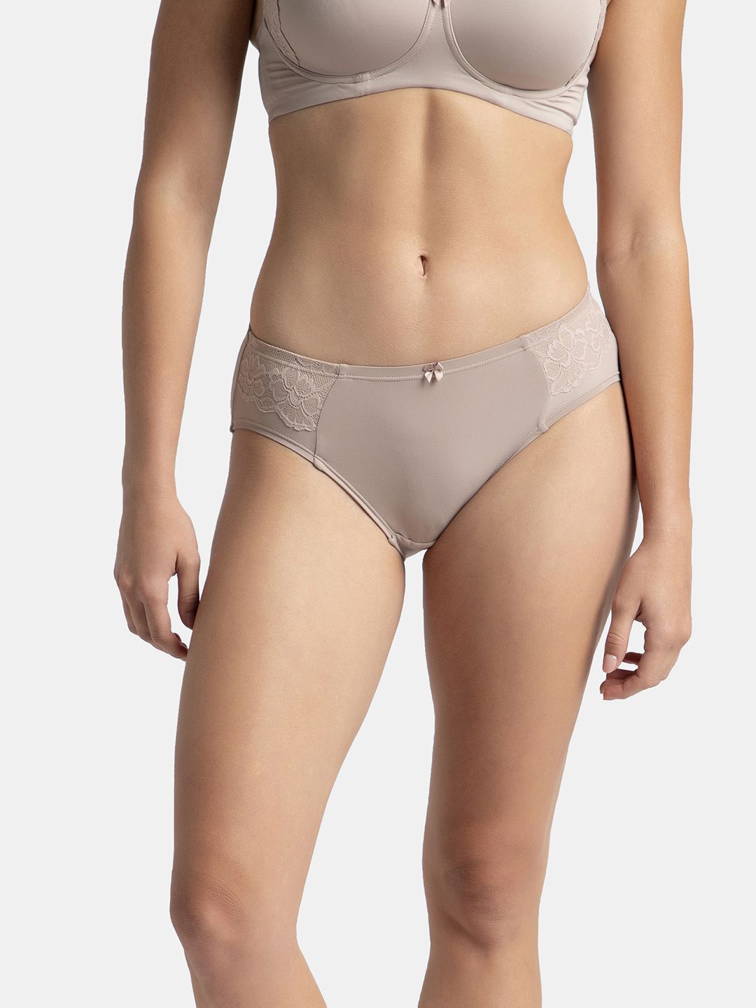 

Jockey Women Full Coverage Mid-Rise Hipster Briefs - 1874-0105-MOCHA, Tan