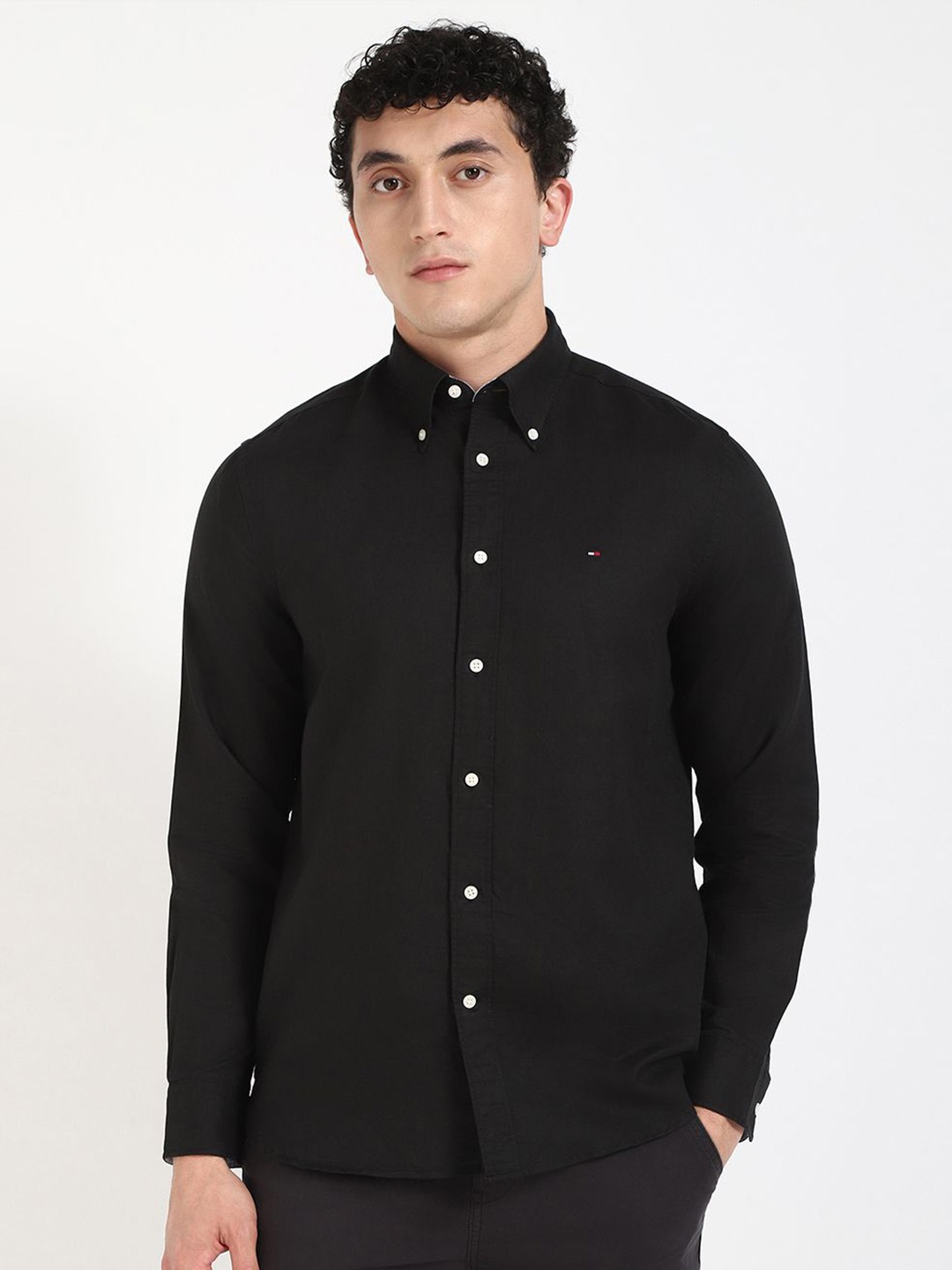 

Tommy Hilfiger Men Opaque Casual Shirt, Black