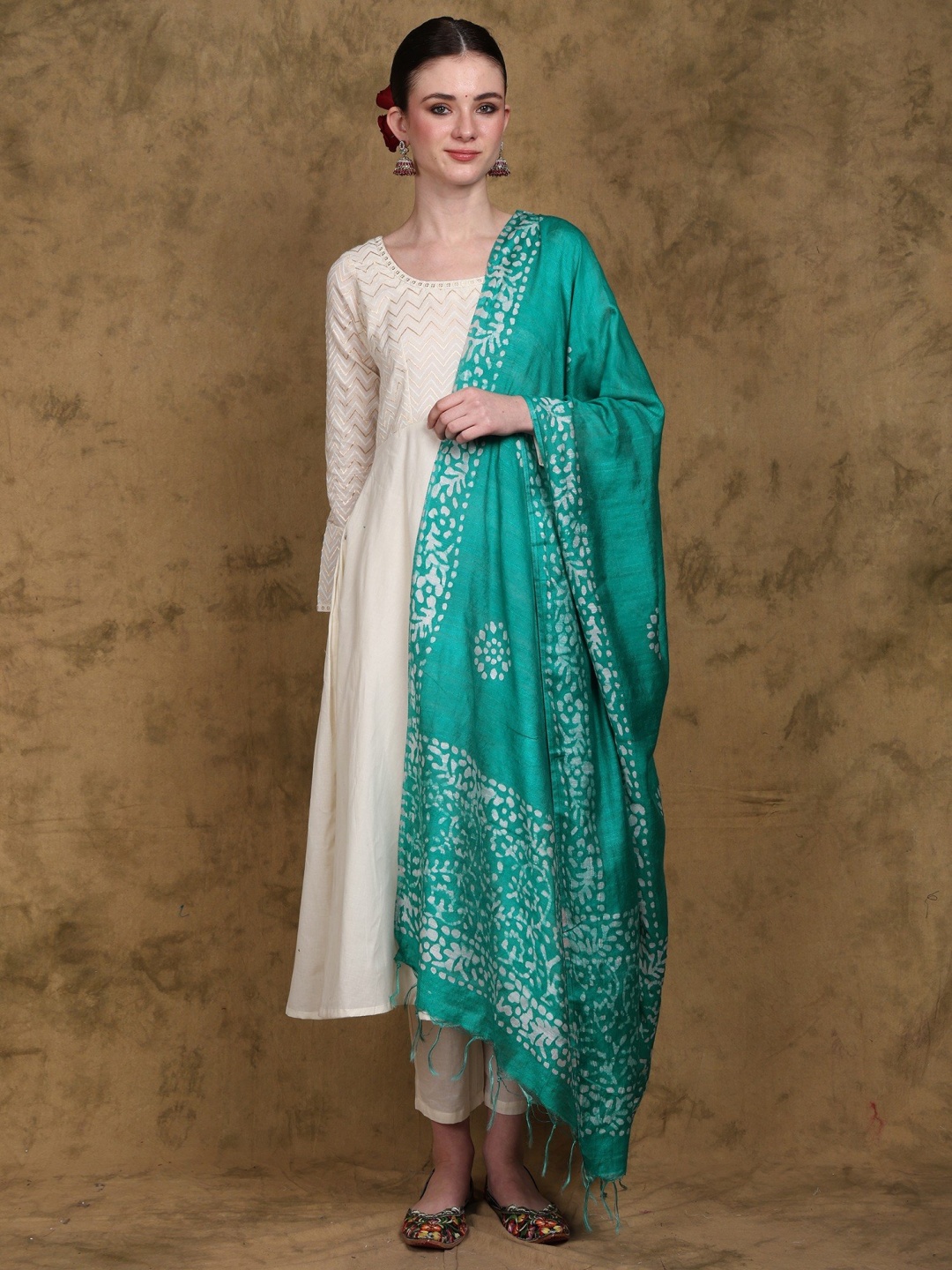 

Exotic India Batik Printed Chakra Pattern Art Silk Dupatta, Green