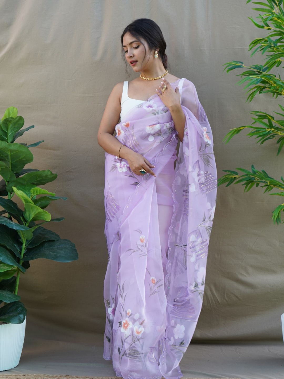 

ODETTE Floral Sequinned Organza Saree, Lavender