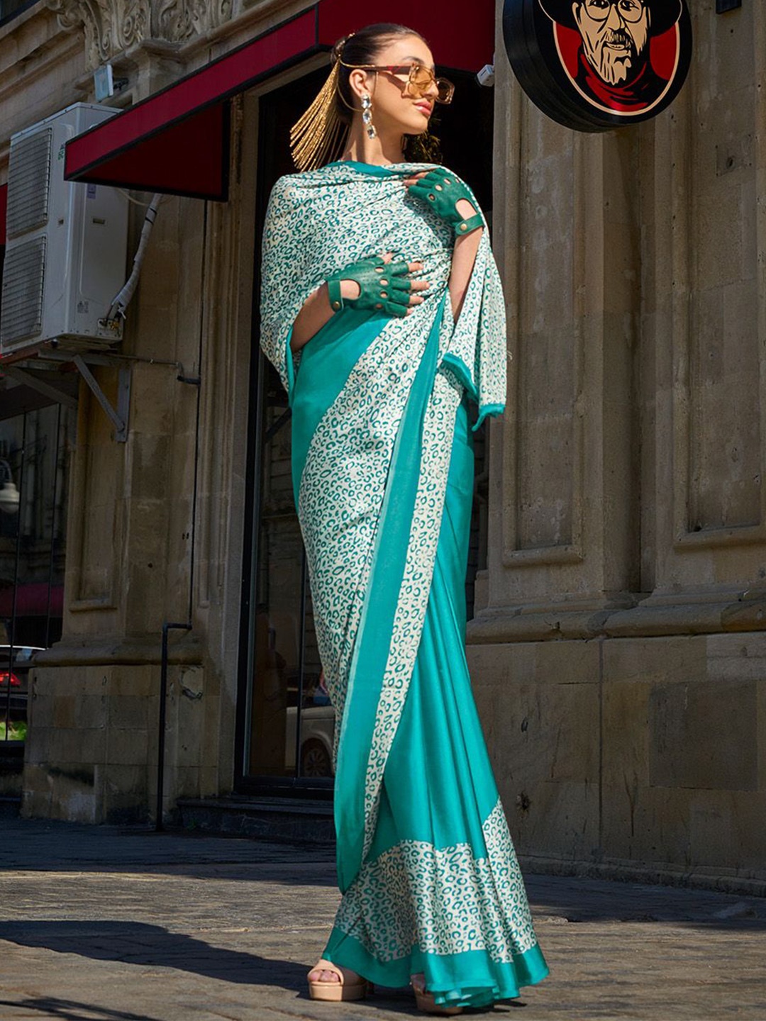 

BLENDIFY Satin Saree, Blue