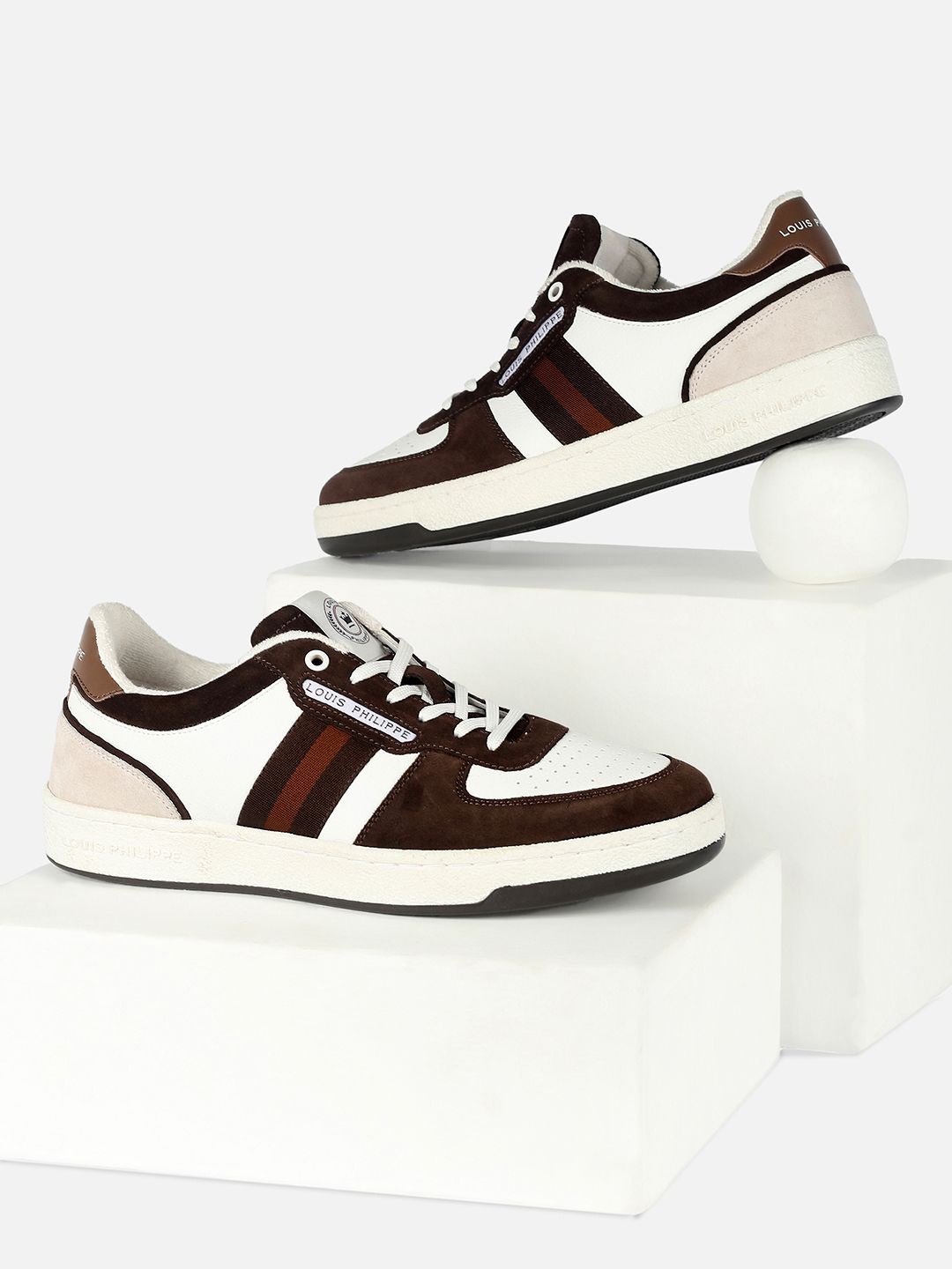 

Louis Philippe Sport Men Colourblocked Leather Sneakers, White