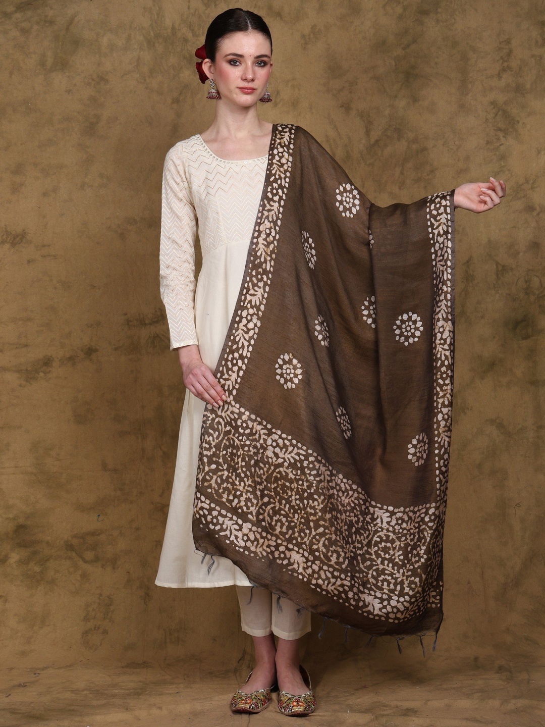 

Exotic India Batik Printed Chakra Pattern Art Silk Dupatta, Green