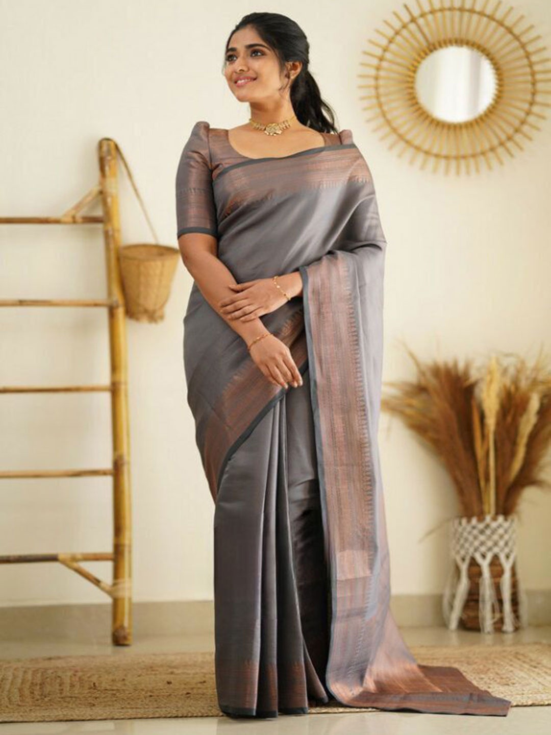 

Taslar Zari Pure Silk Banarasi Saree, Grey
